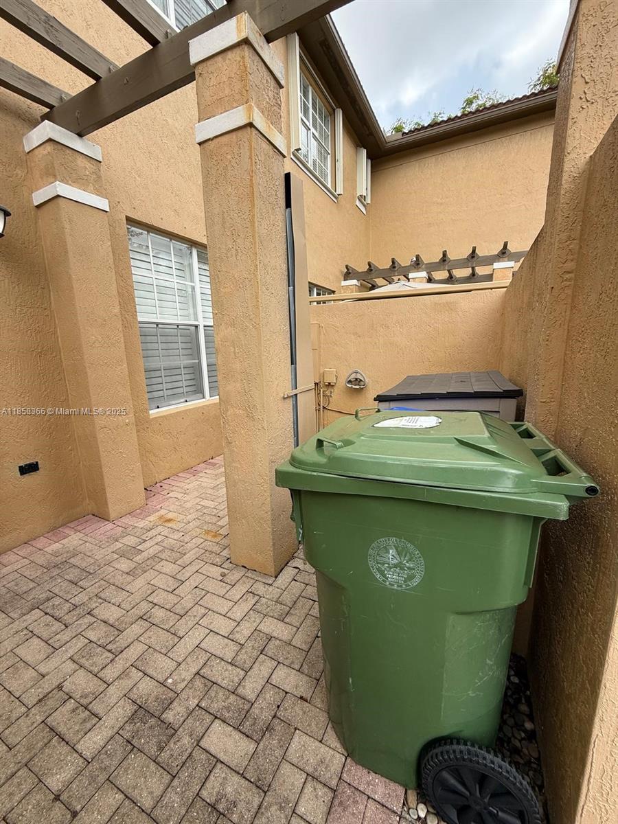 Property photo # 9