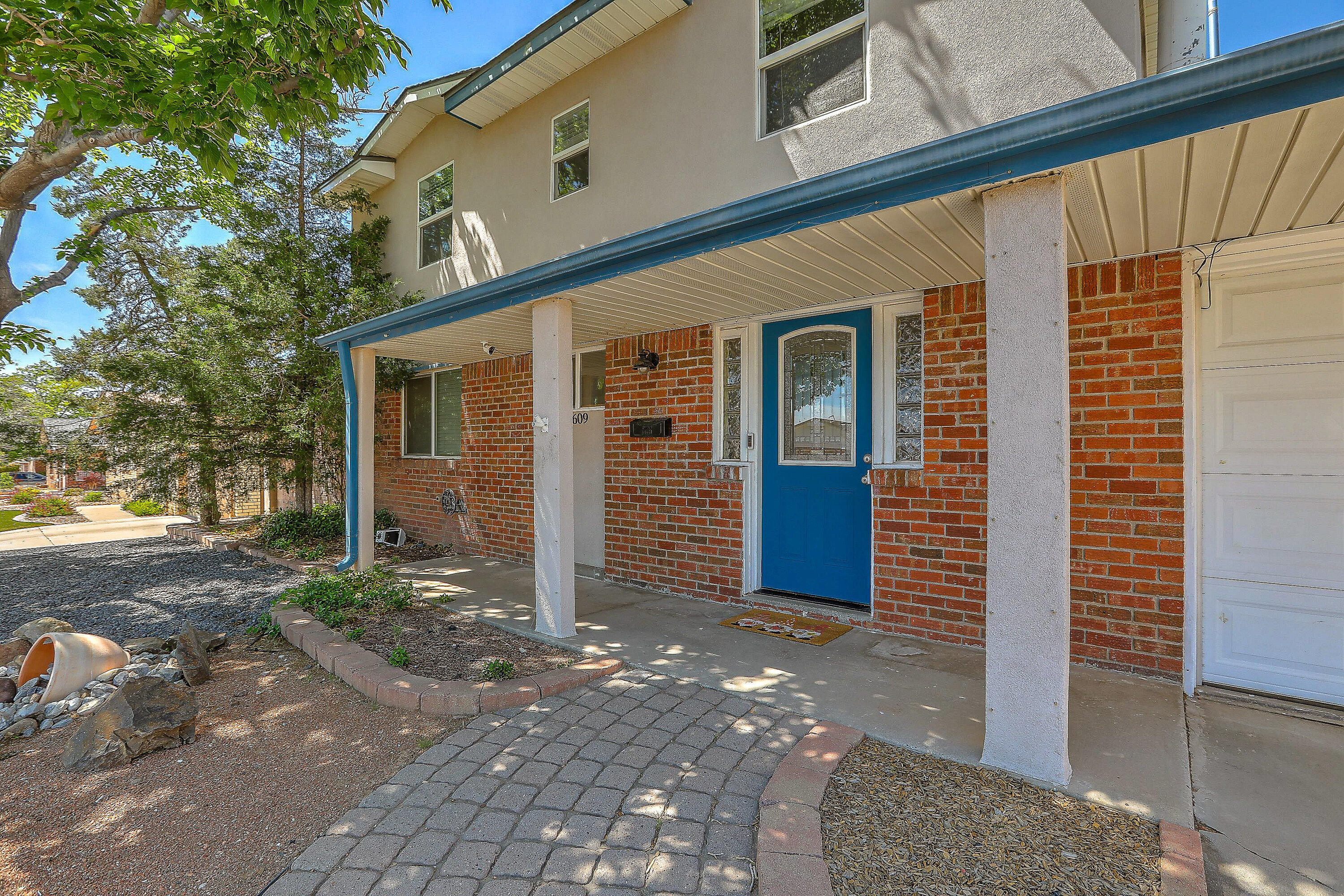 11609 Palm Springs Avenue NE 