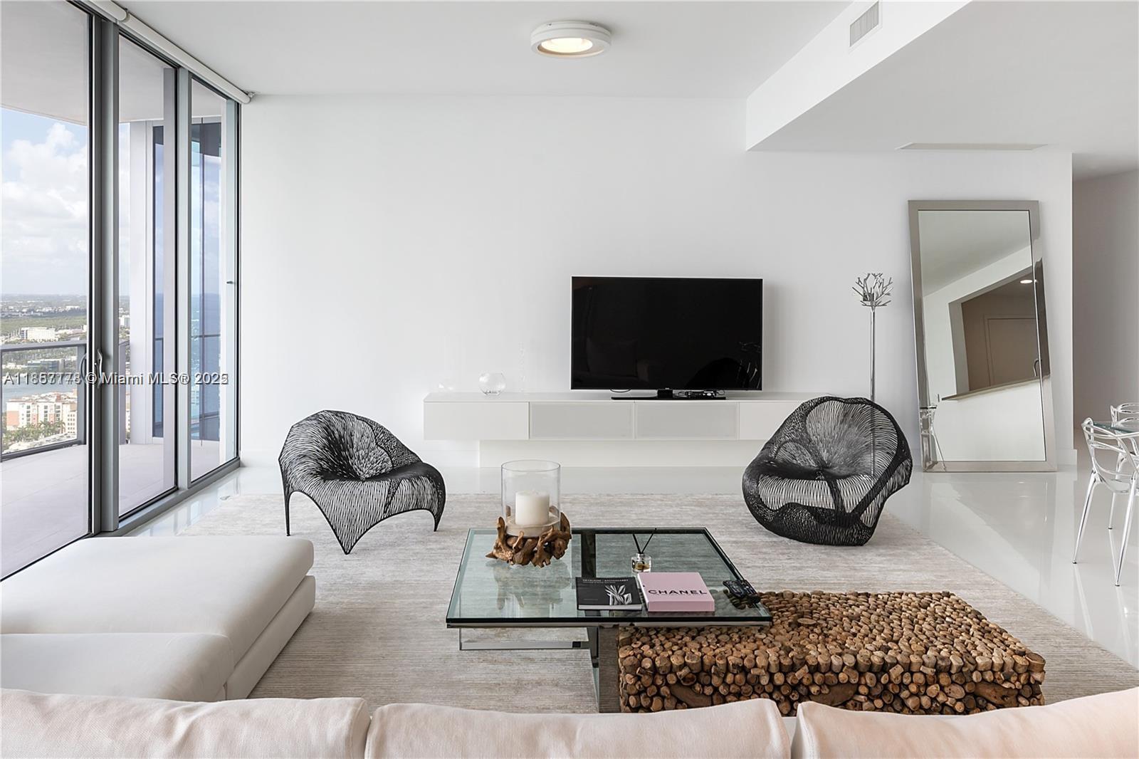 Property photo # 9