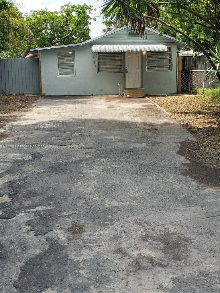 Property photo # 2