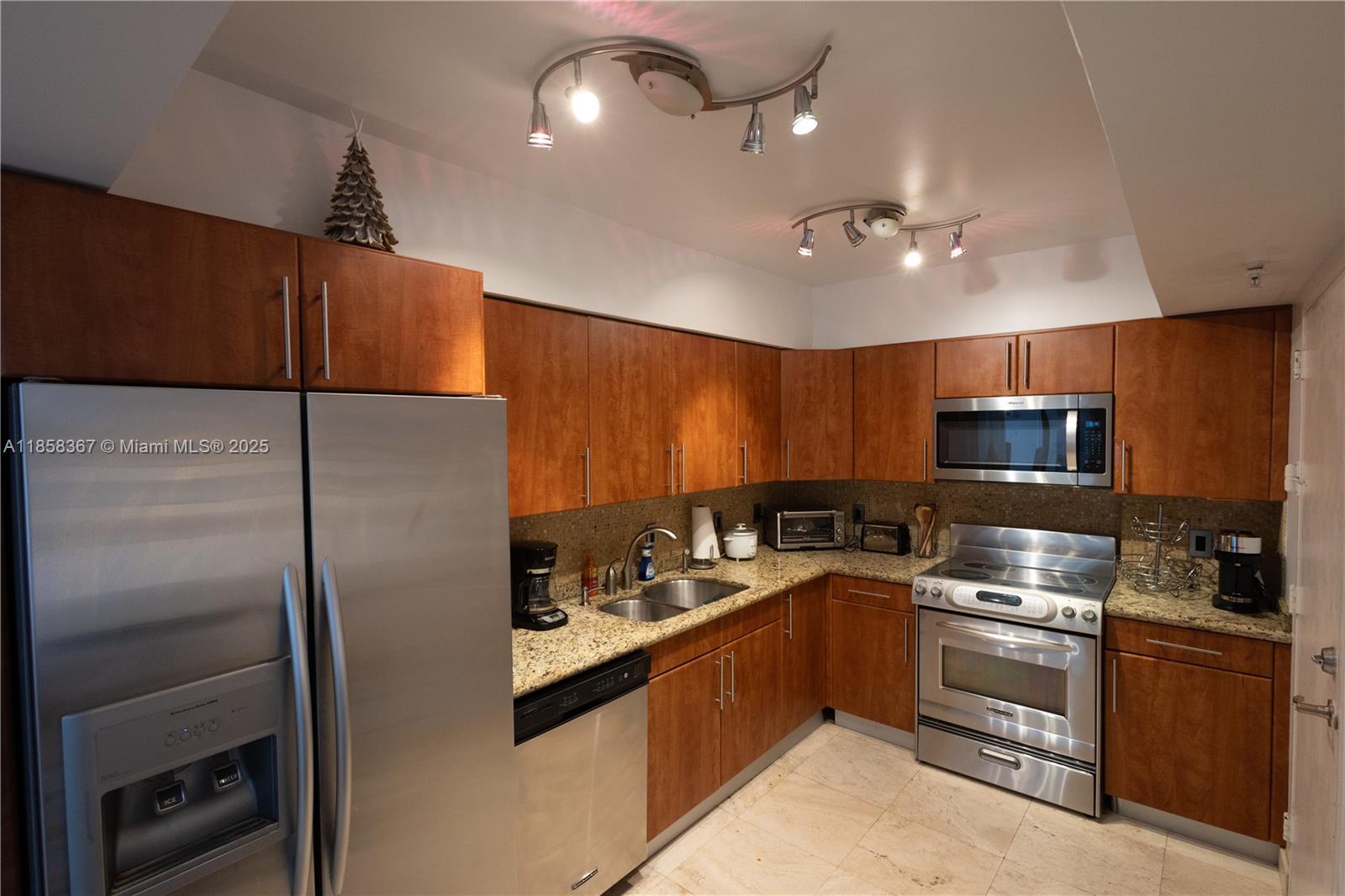 Property photo # 7