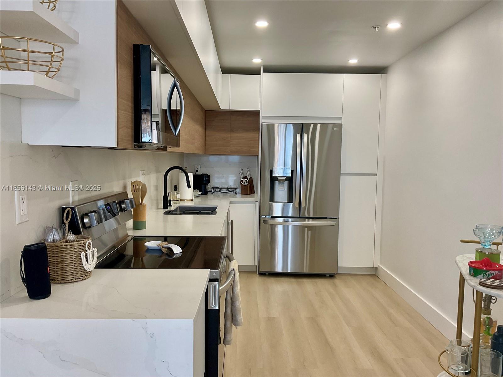 Property photo # 9