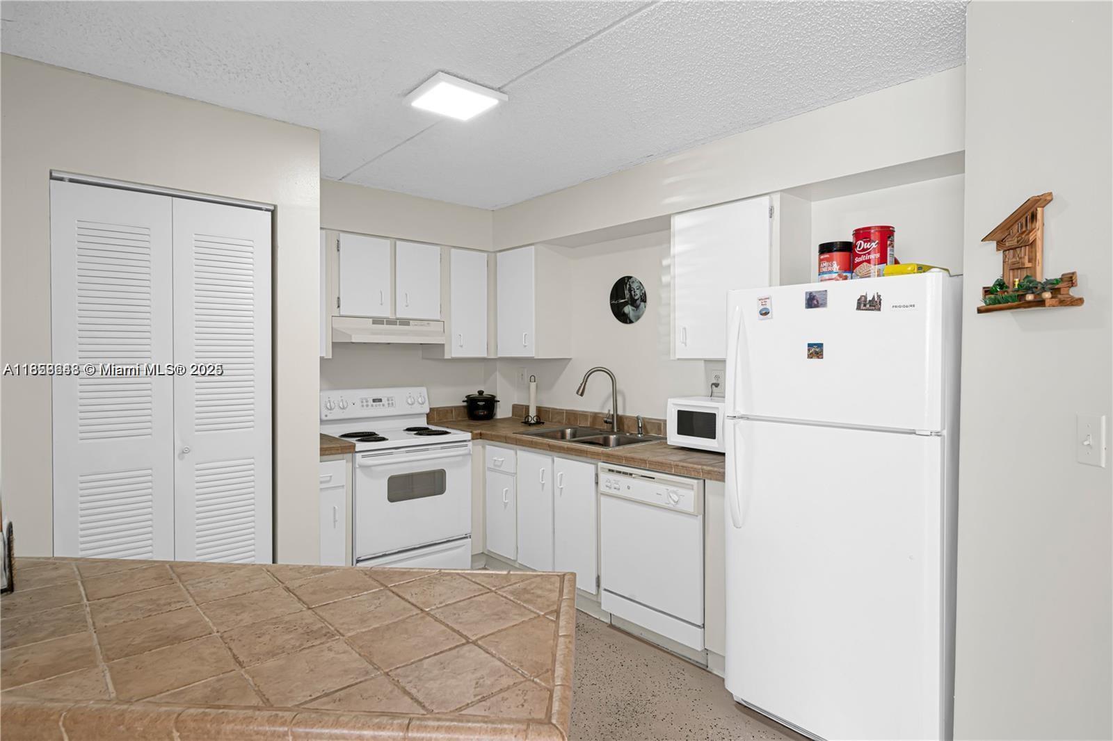 Property photo # 8