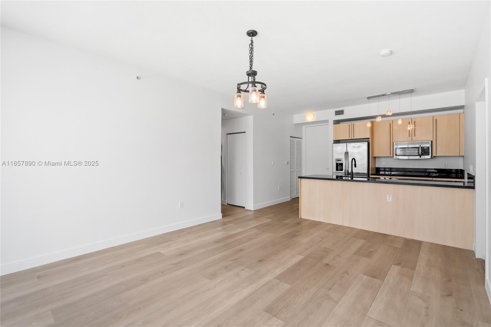 Condo for Sale in Miami, FL