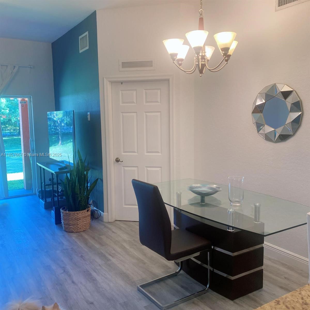 Property photo # 6