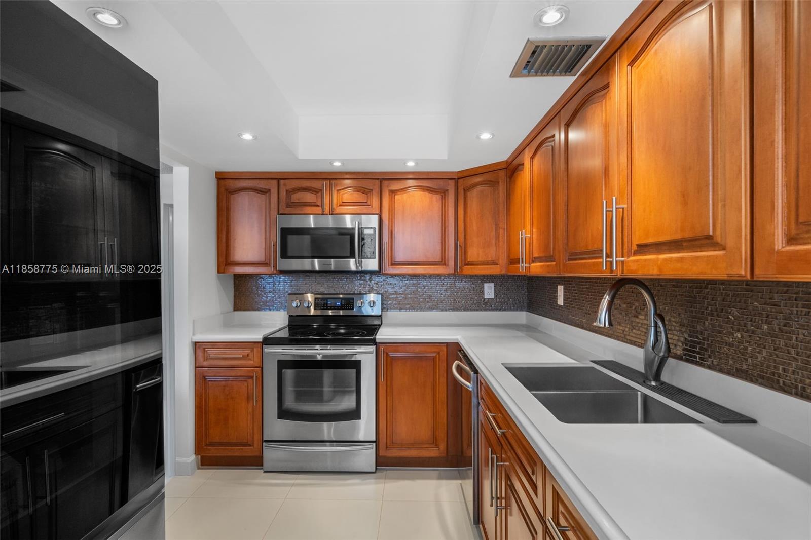 Property photo # 4
