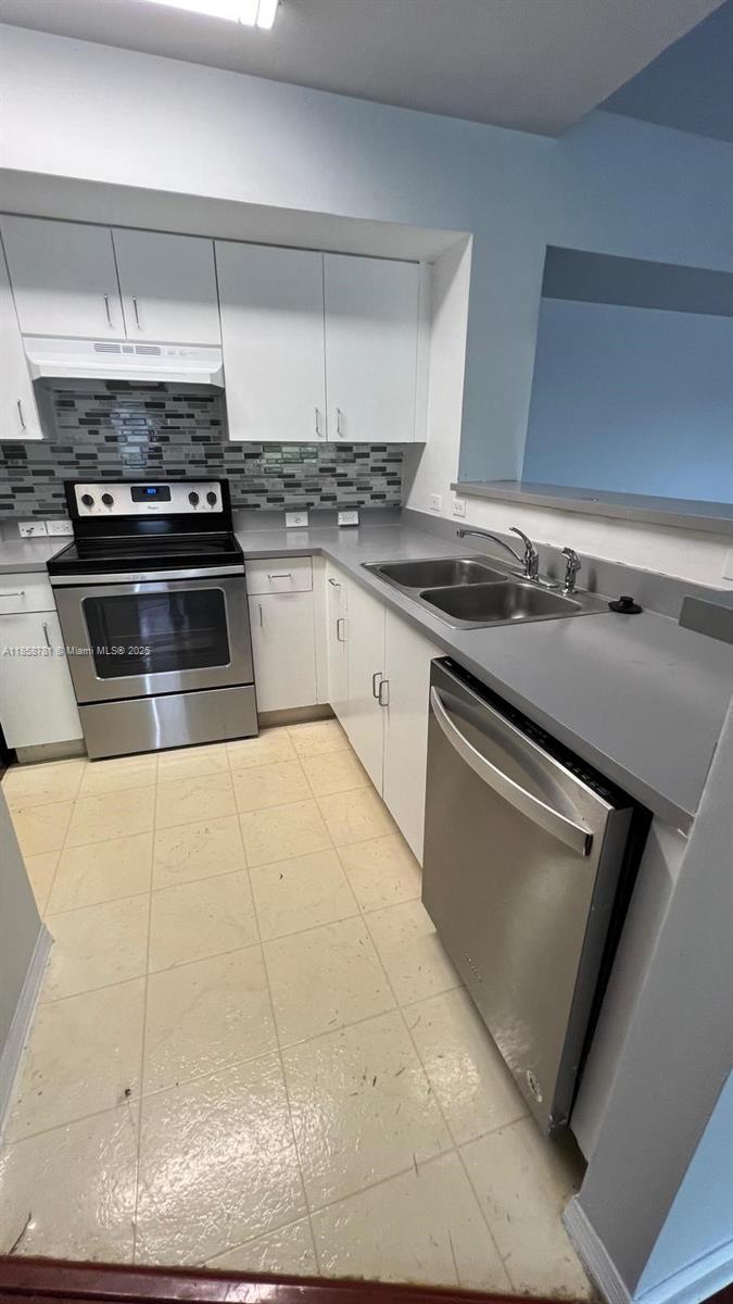 Property photo # 9