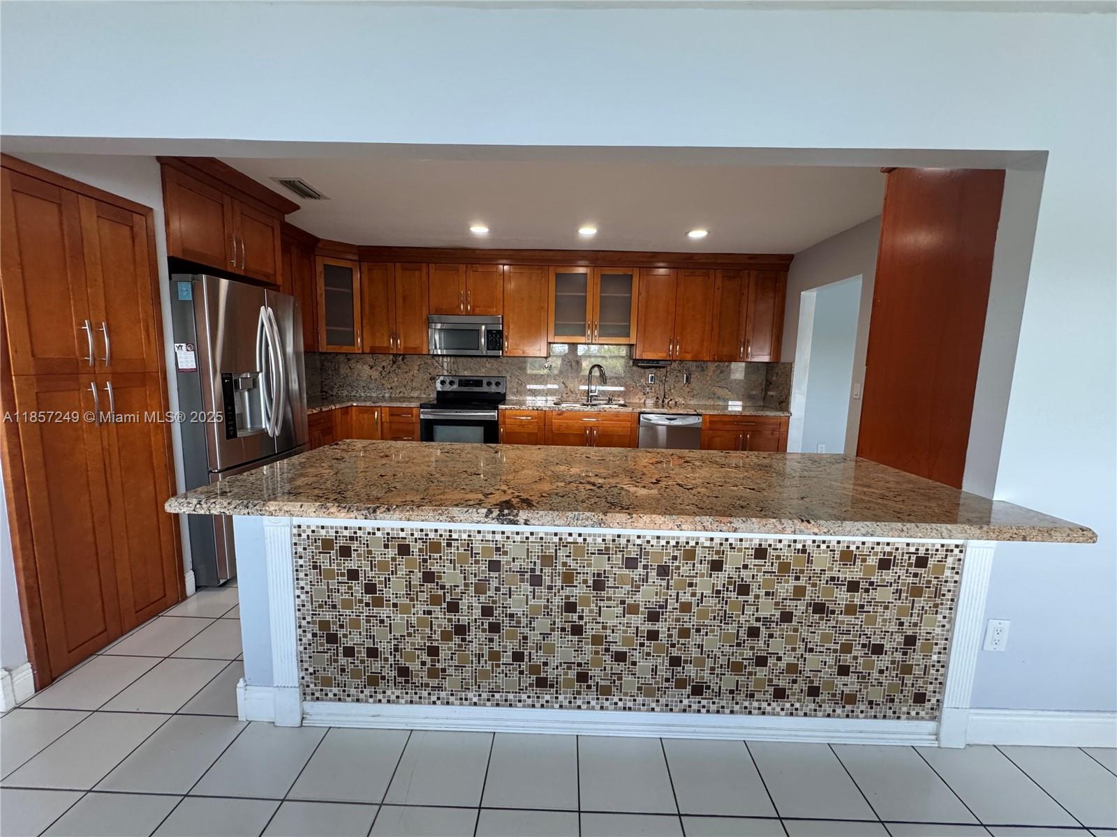 Property photo # 4