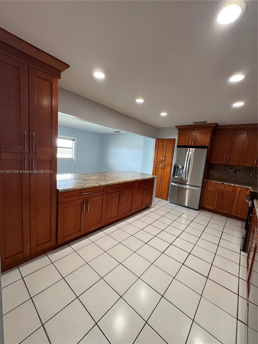 Property photo # 6