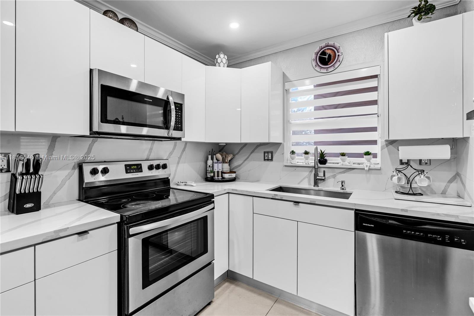 Property photo # 0