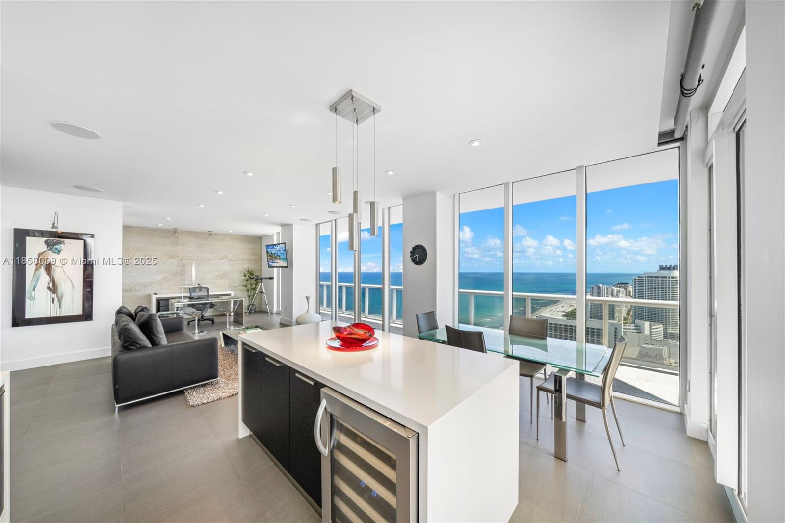 4775 Collins Ave #PH4305, Miami Beach FL 33140