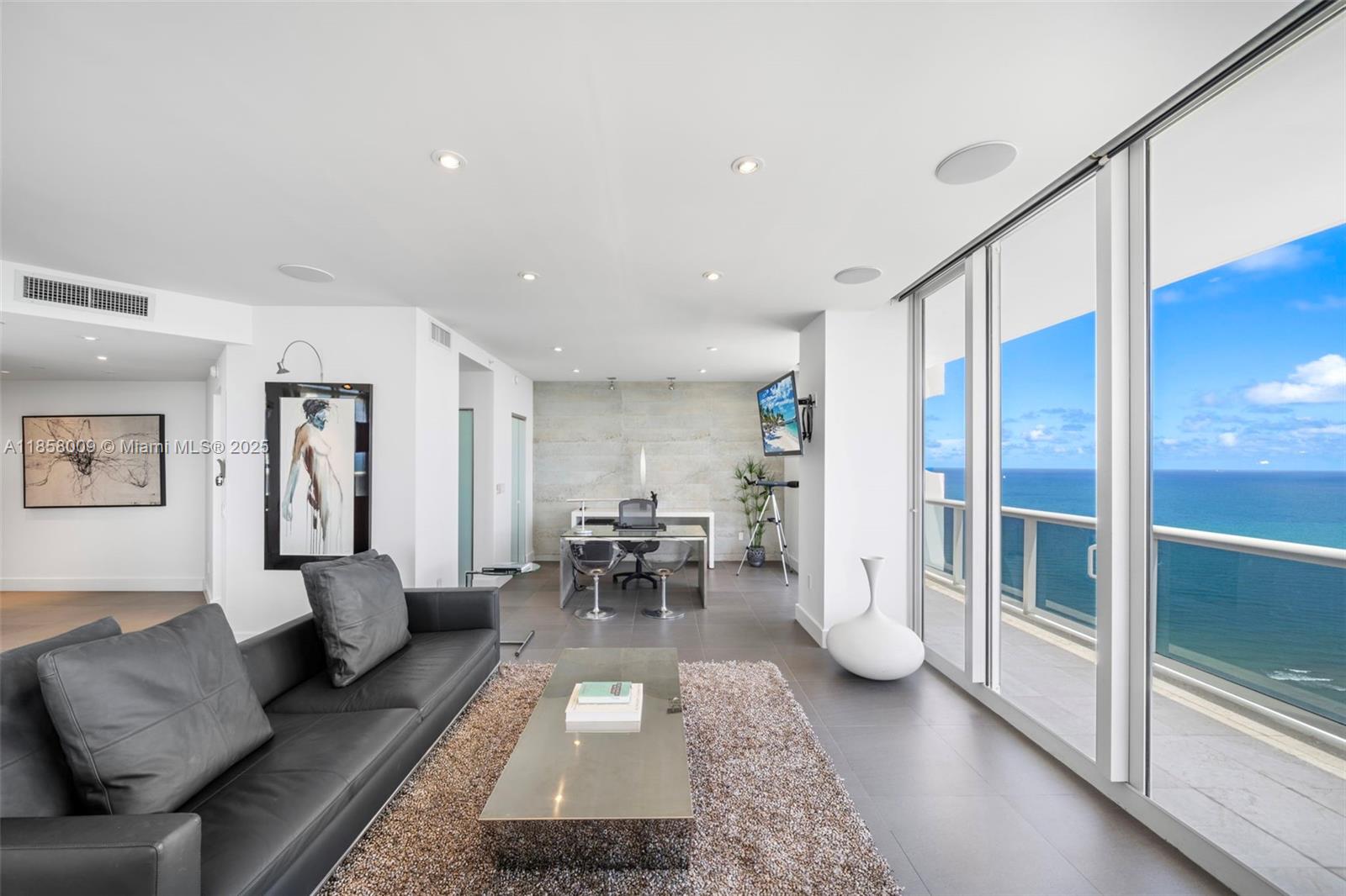 4775 Collins Ave #PH4305, Miami Beach FL 33140