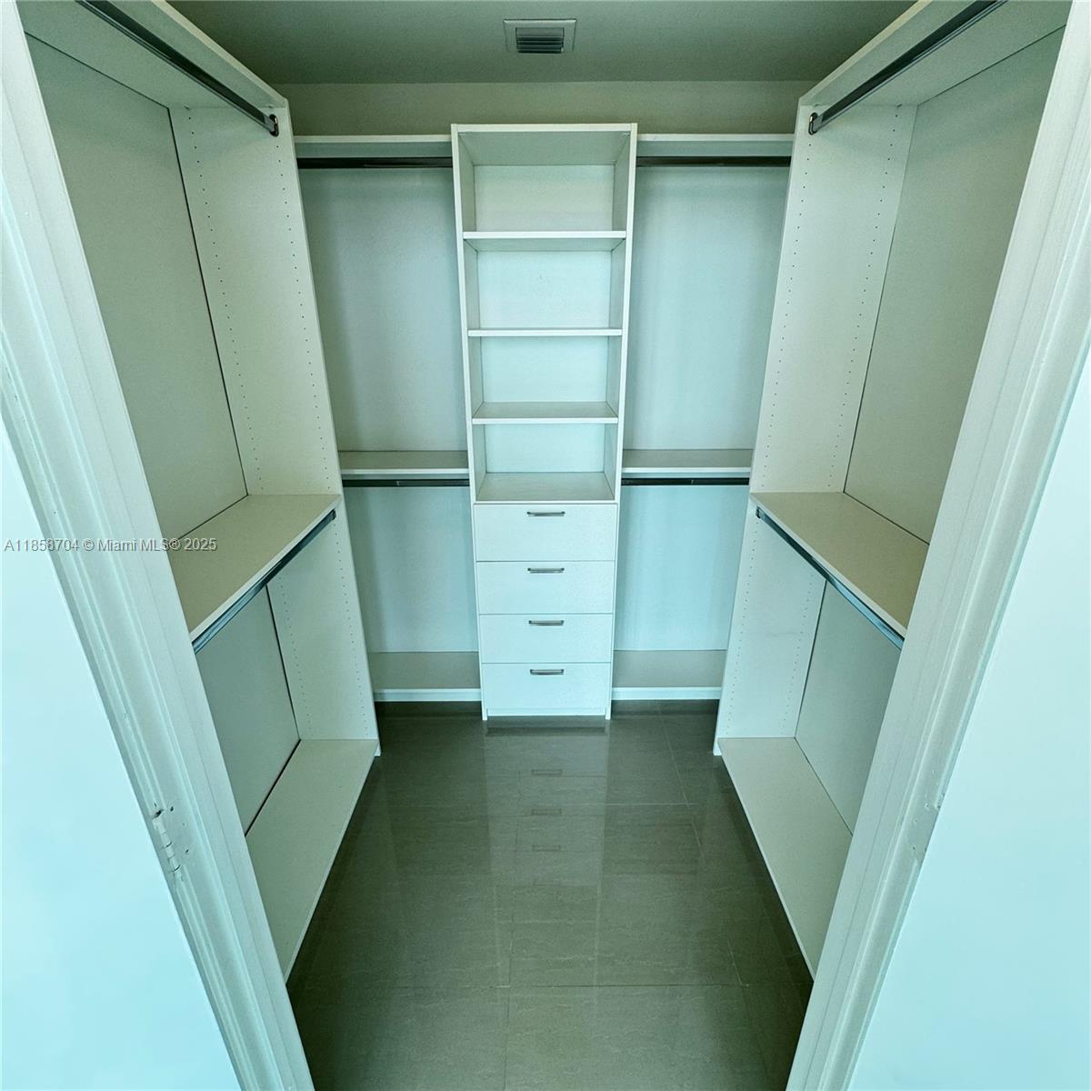 888 Biscayne Blvd #2012, Miami FL 33132