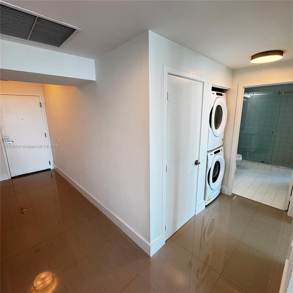 888 Biscayne Blvd #2012, Miami FL 33132