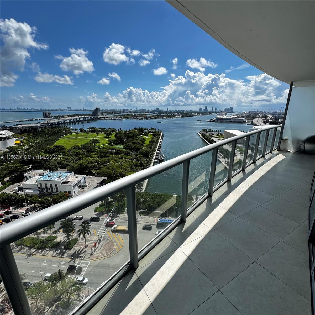 888 Biscayne Blvd #2012, Miami FL 33132