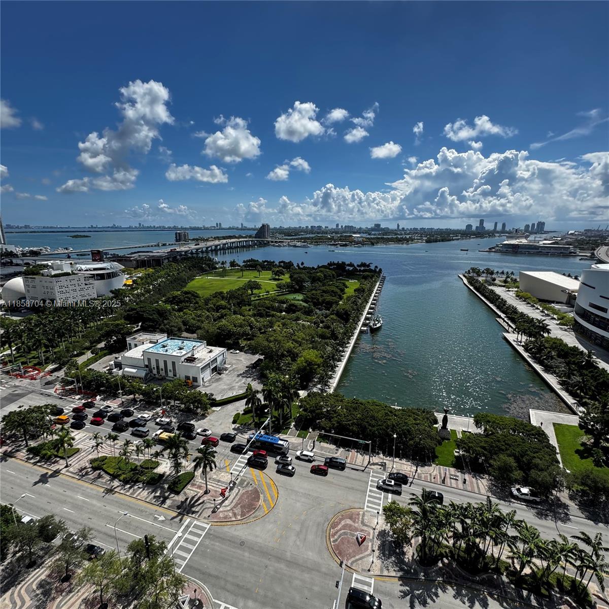 888 Biscayne Blvd #2012, Miami FL 33132