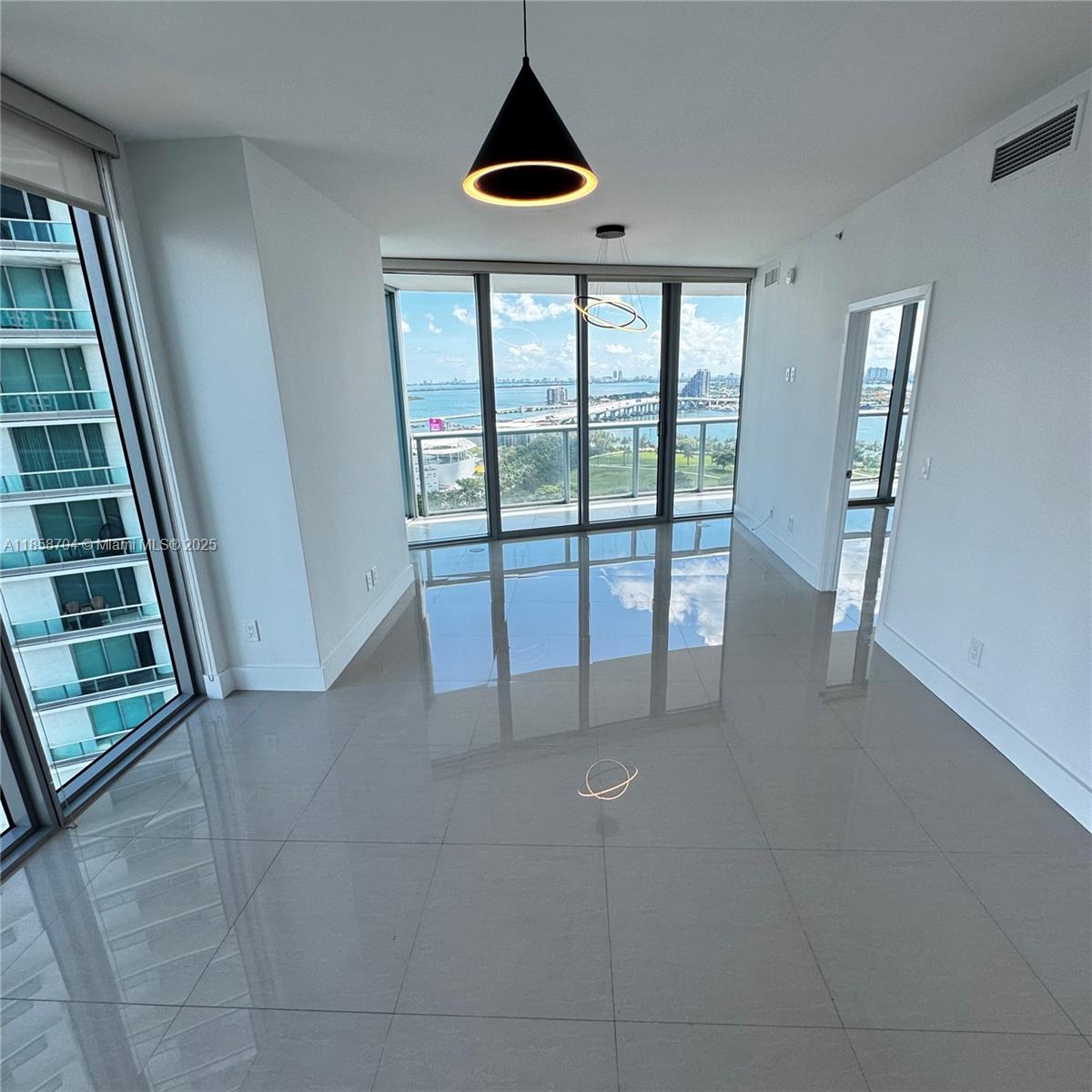888 Biscayne Blvd #2012, Miami FL 33132