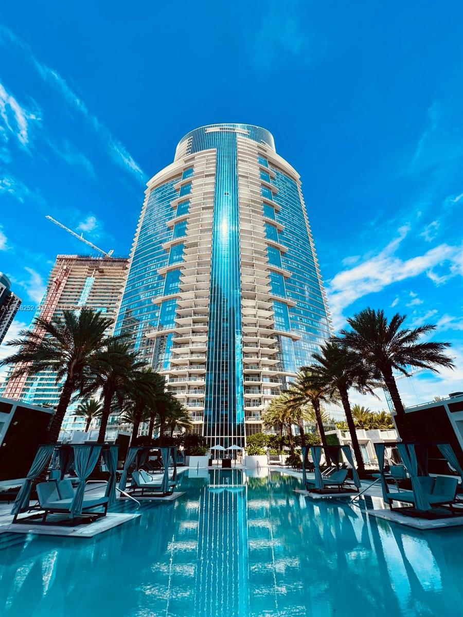 Apartamento para Alugar em Miami, FL