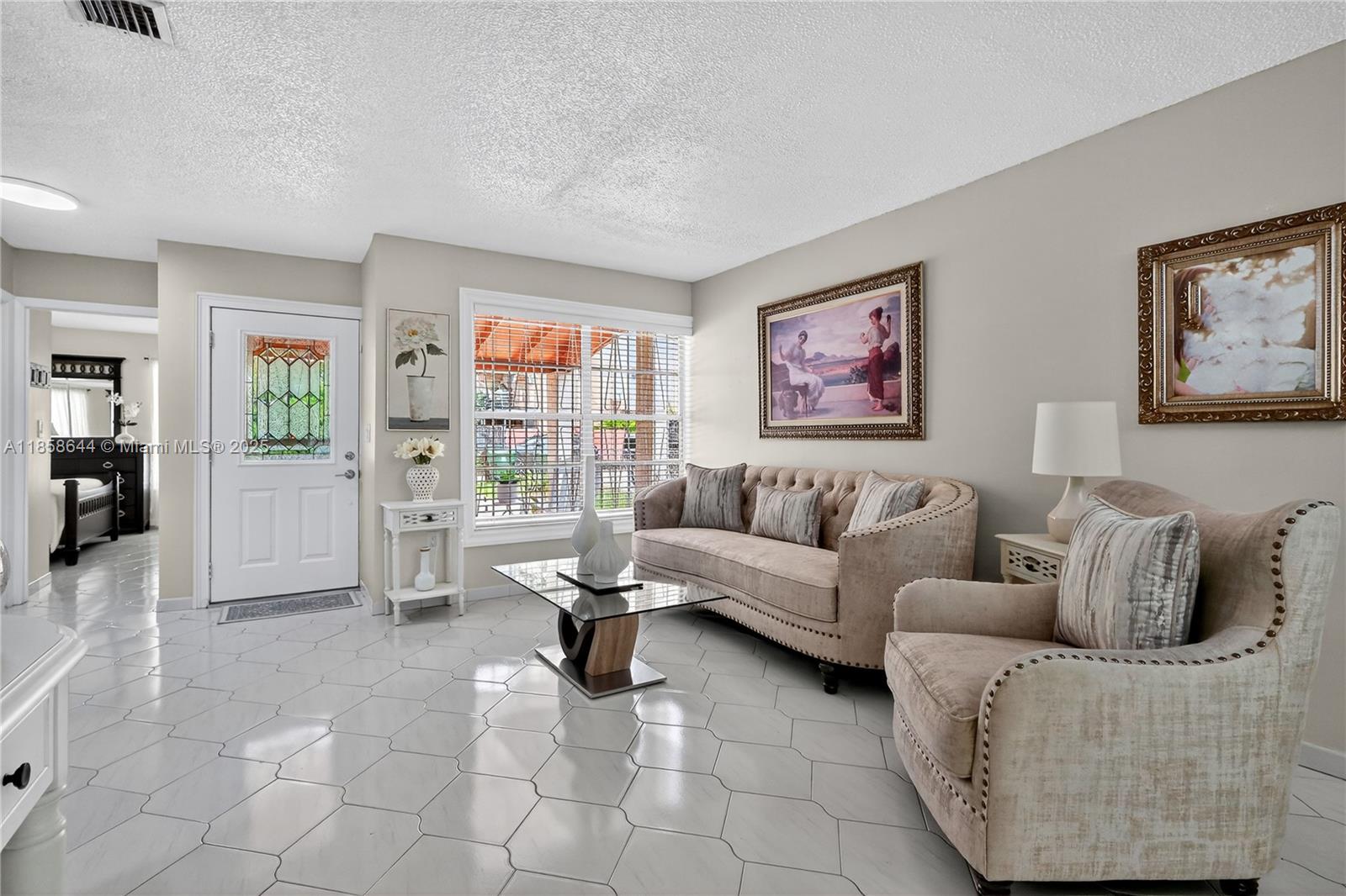 6570 2nd Ct Unit 19 C, Hialeah, Florida 33012