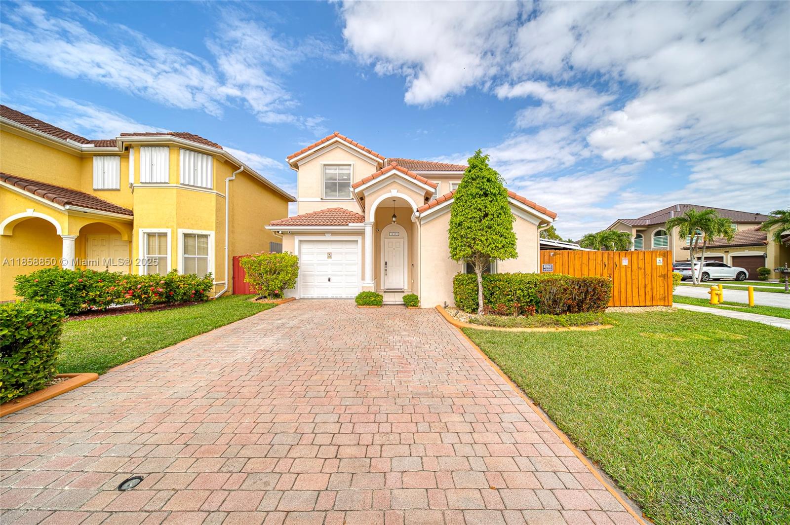 Property photo # 0