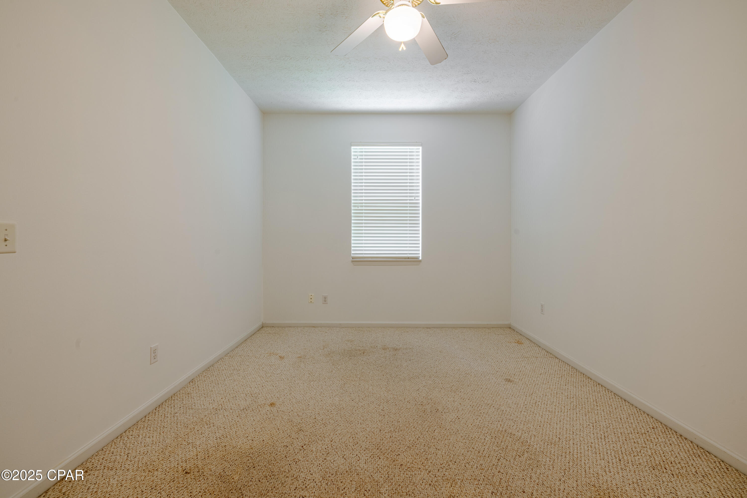 Image 21 For 805 Lyndell Way