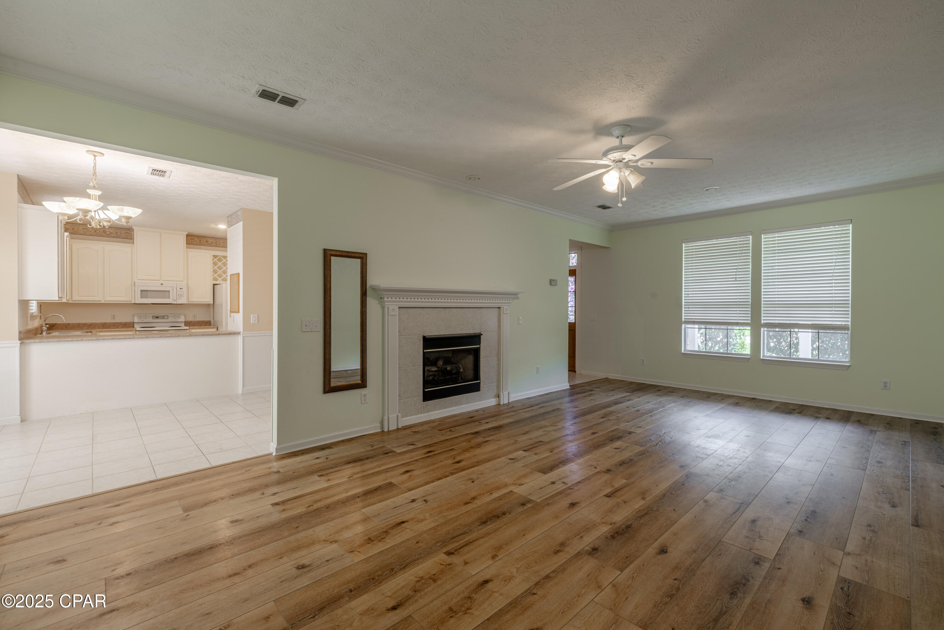 Image 8 For 805 Lyndell Way
