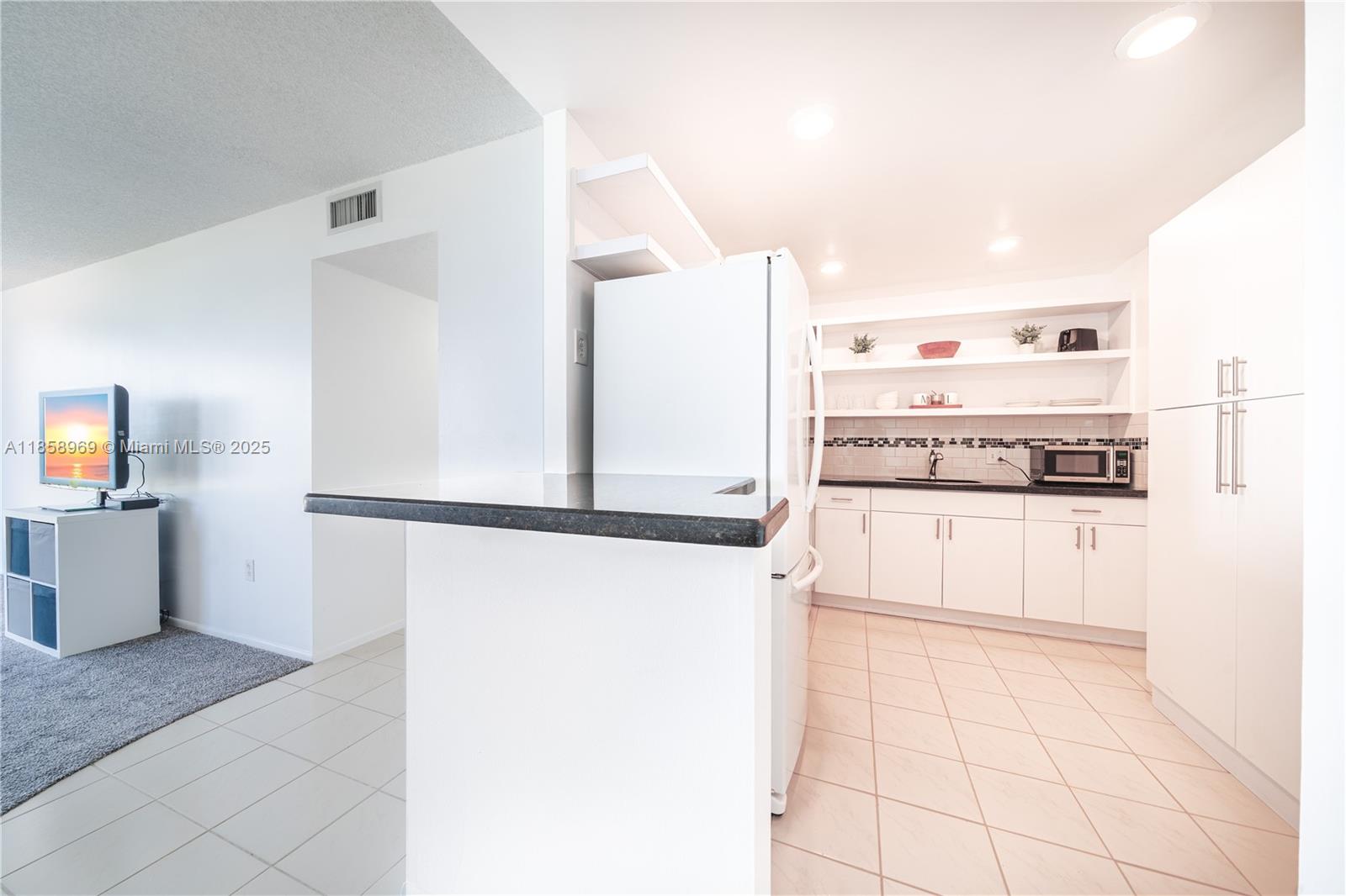 Property photo # 4