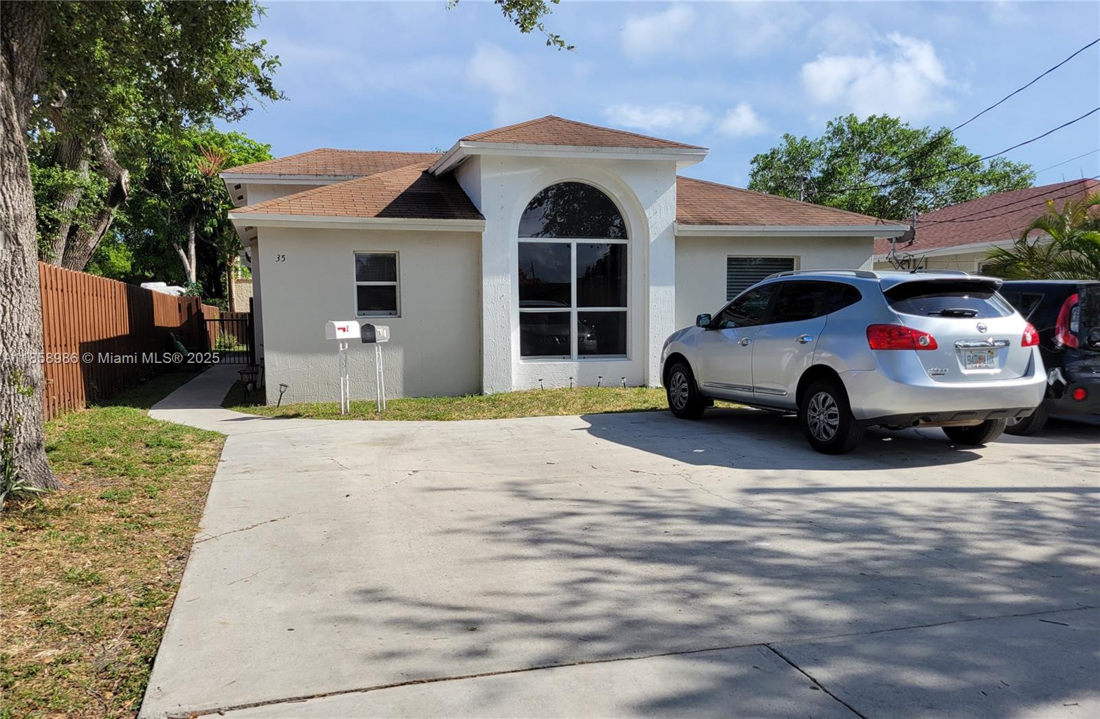 Property photo # 4