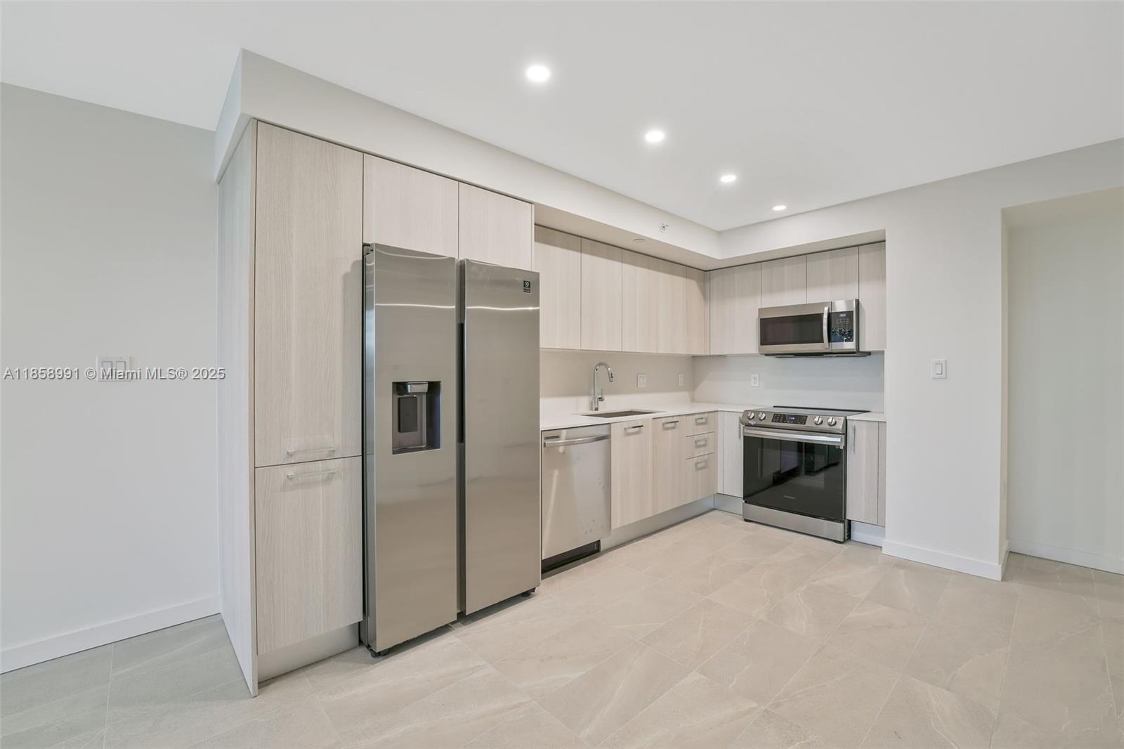 Property photo # 8