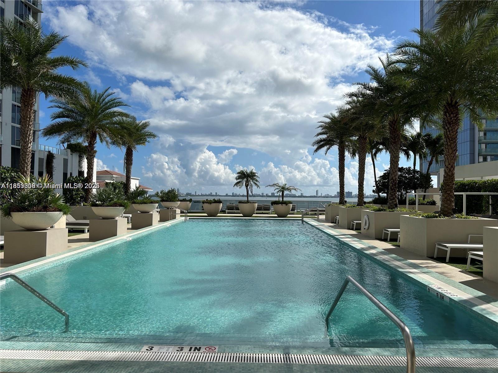 600 NE 27th St #3003, Miami FL 33137
