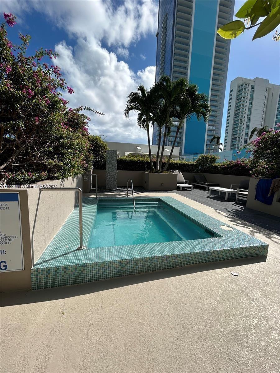 600 NE 27th St #3003, Miami FL 33137