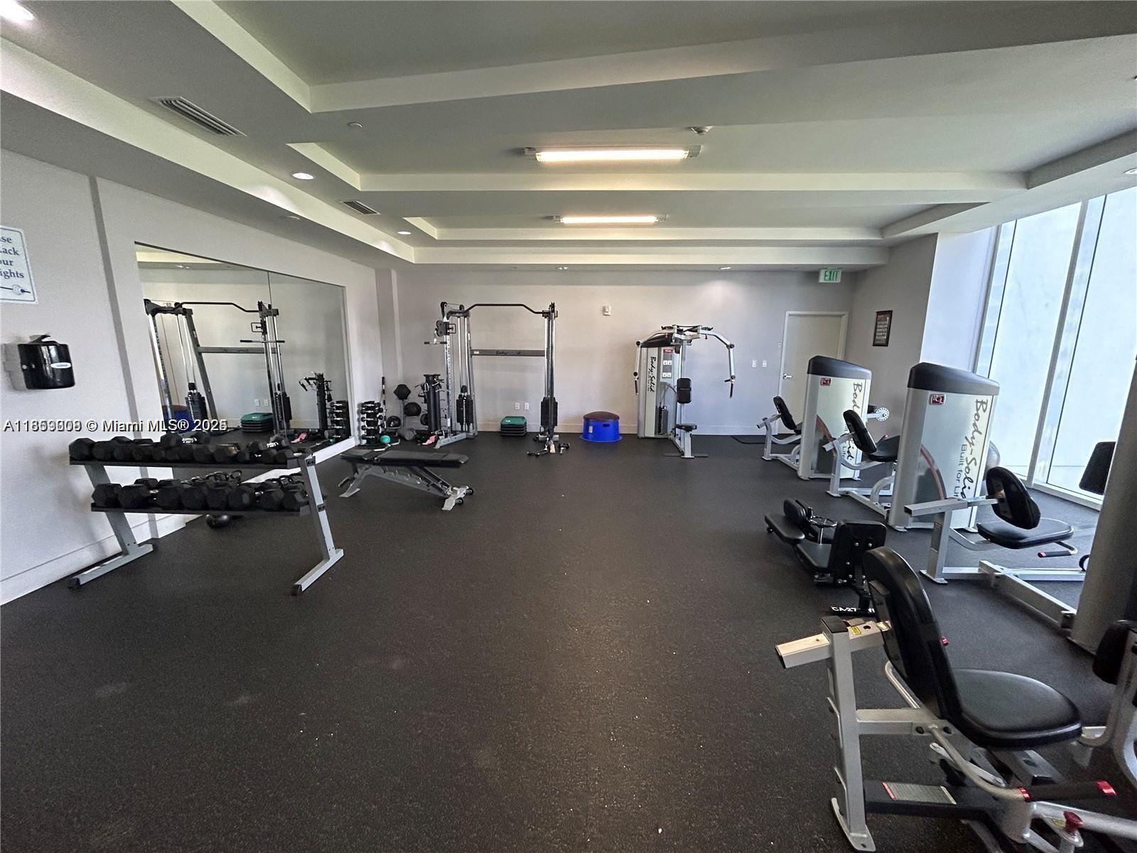 600 NE 27th St #3003, Miami FL 33137