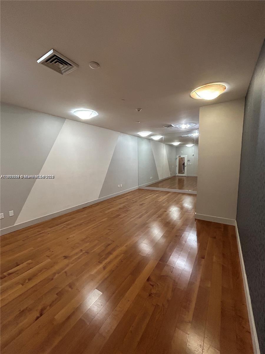 600 NE 27th St #3003, Miami FL 33137