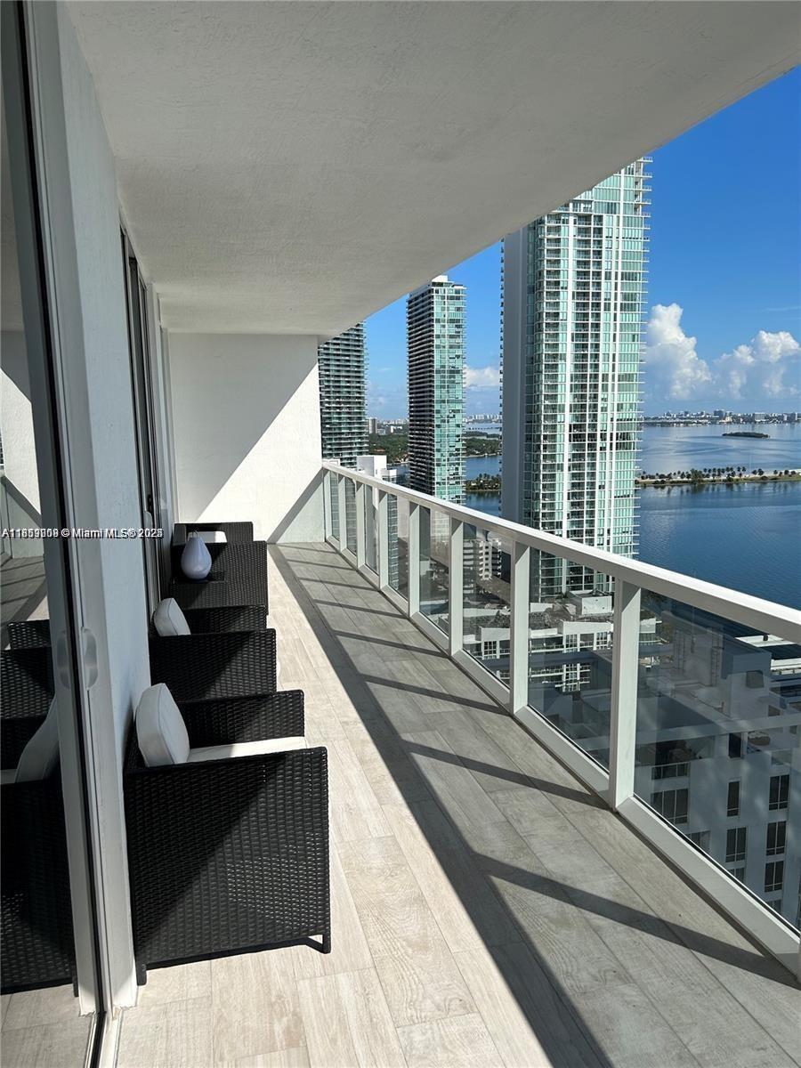 600 NE 27th St #3003, Miami FL 33137