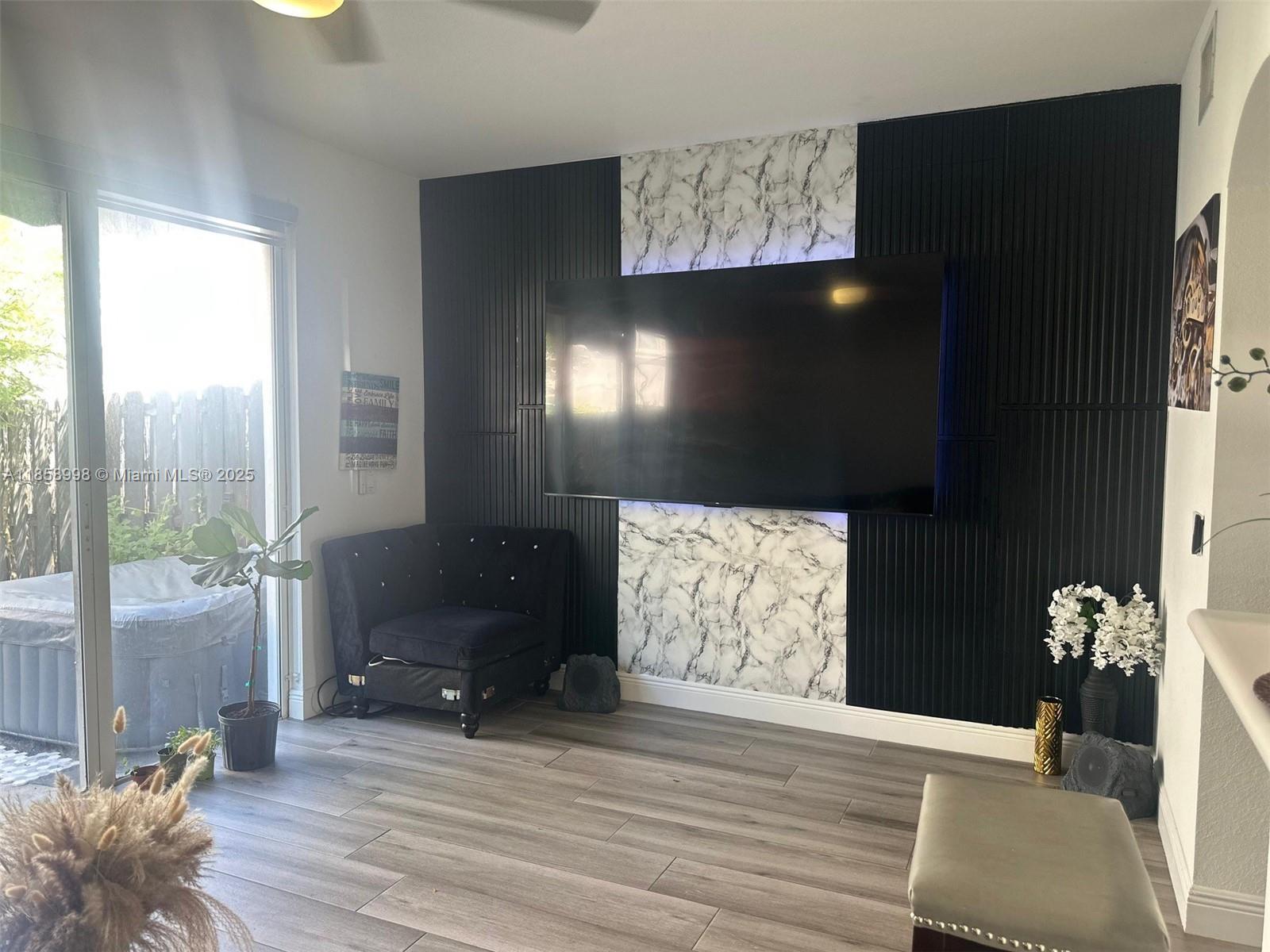 Property photo # 8