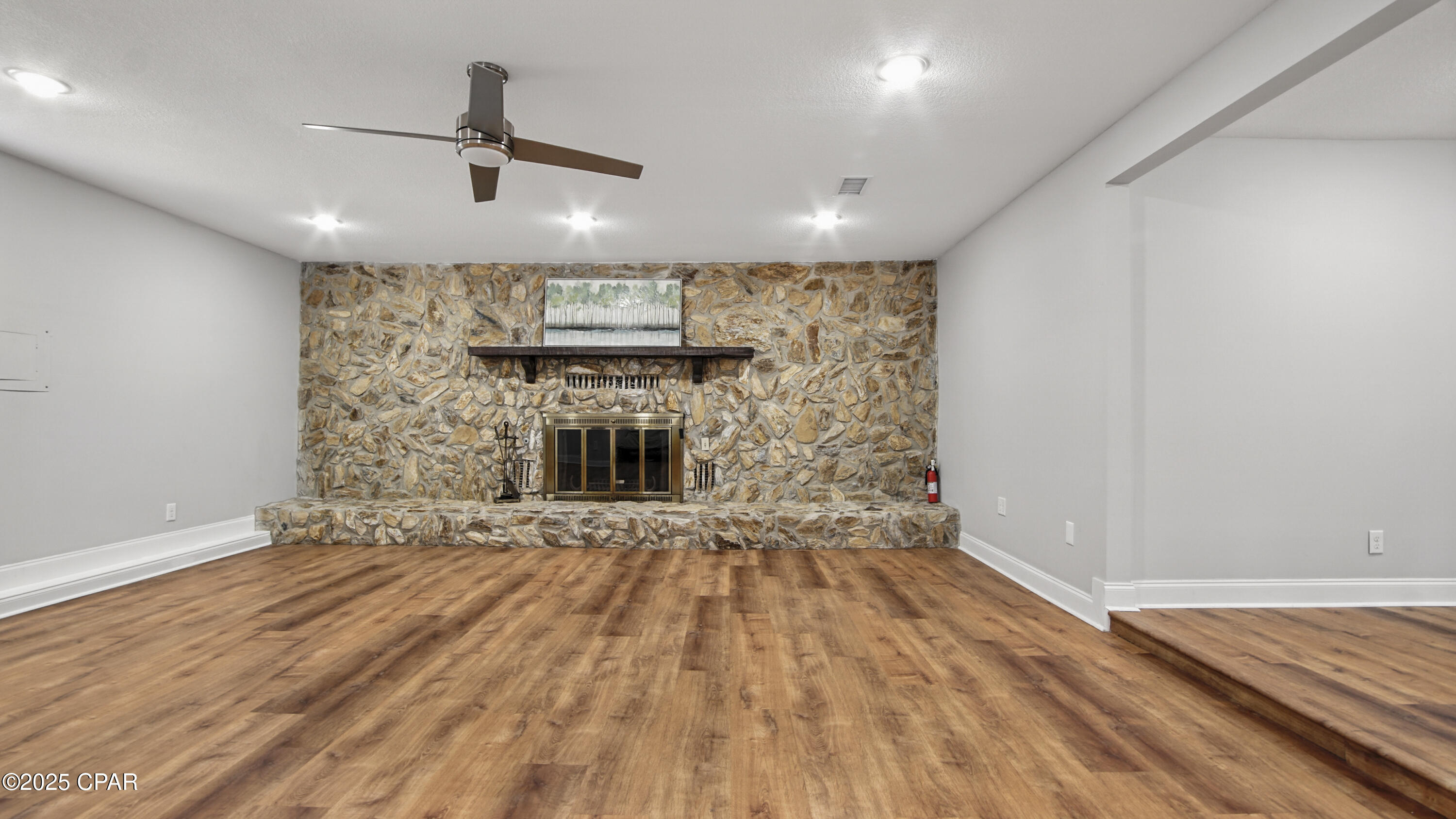 Image 12 For 6940 Yellow Bluff Road