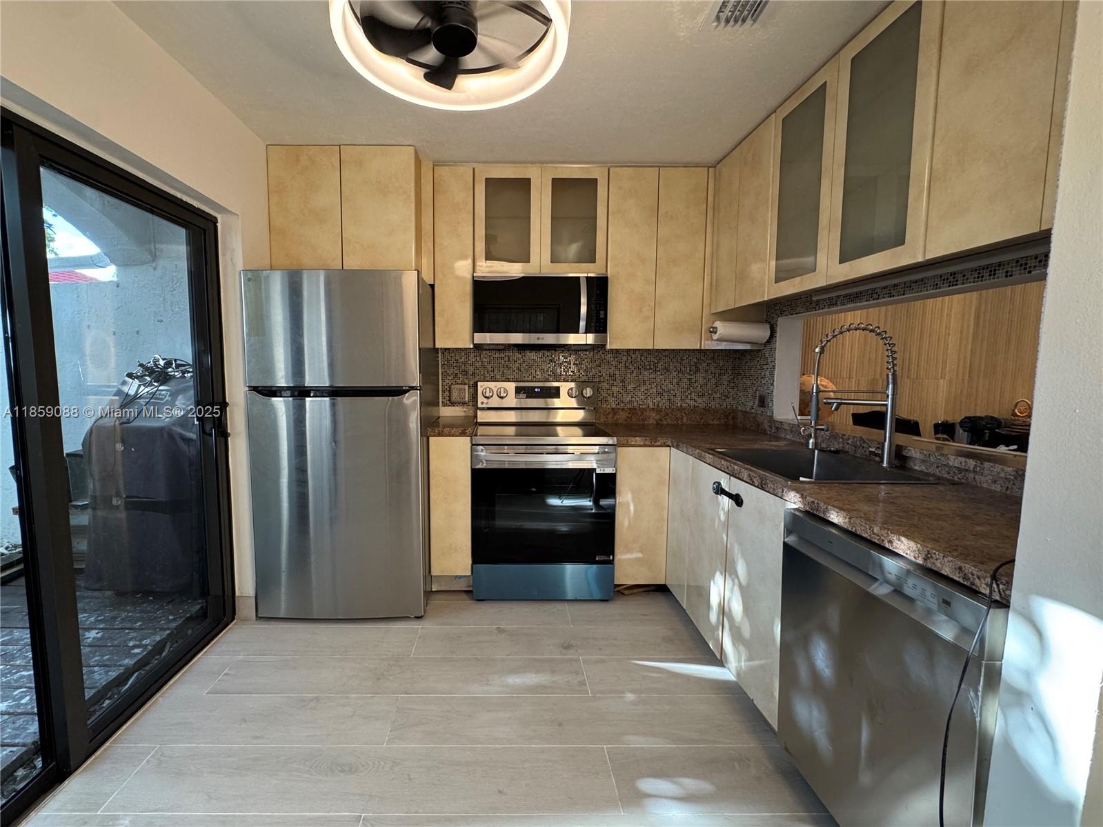 Property photo # 0