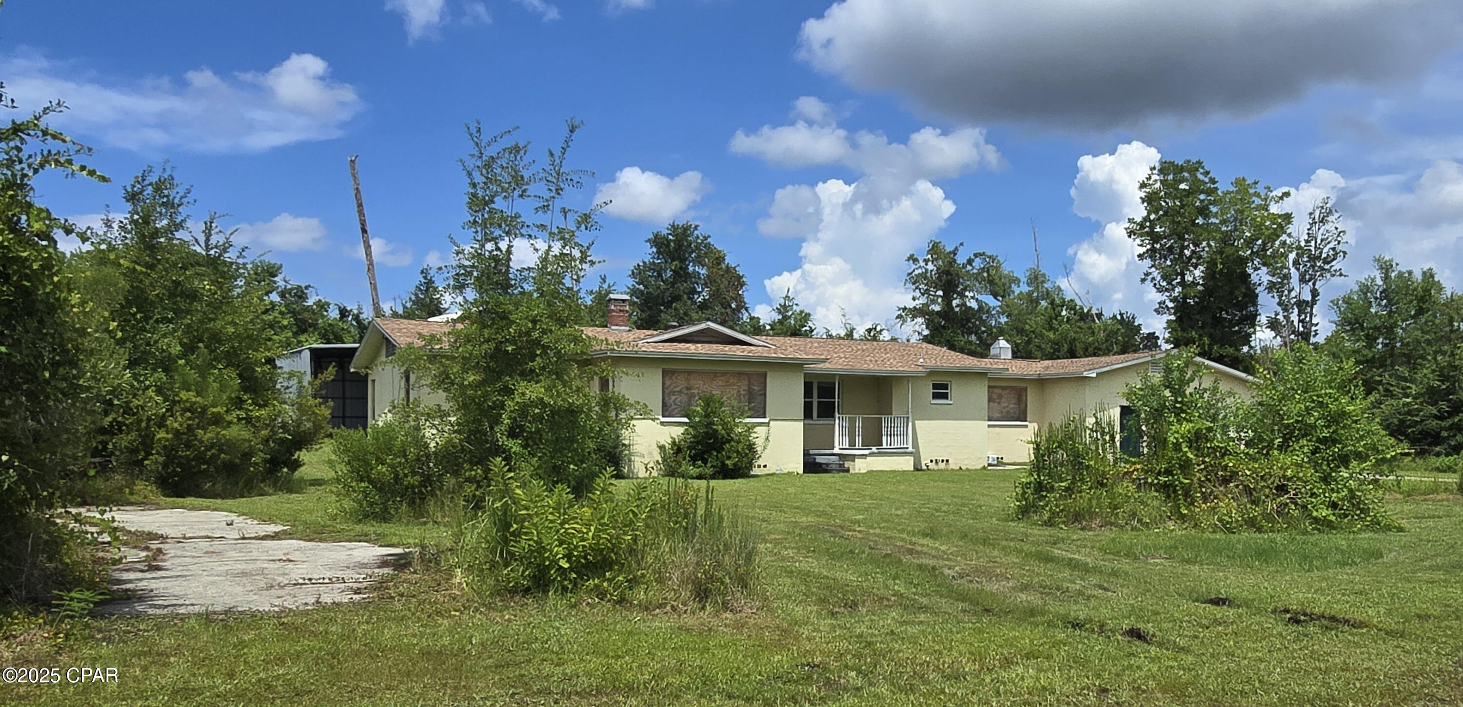 Image 3 For 711 Sanders Lane
