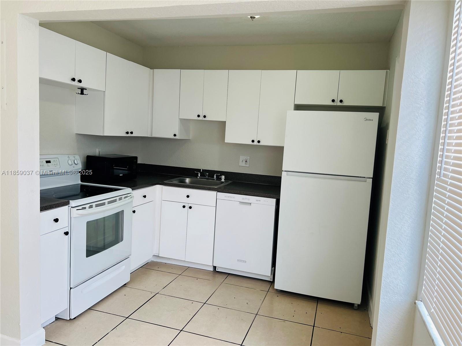 Property photo # 0