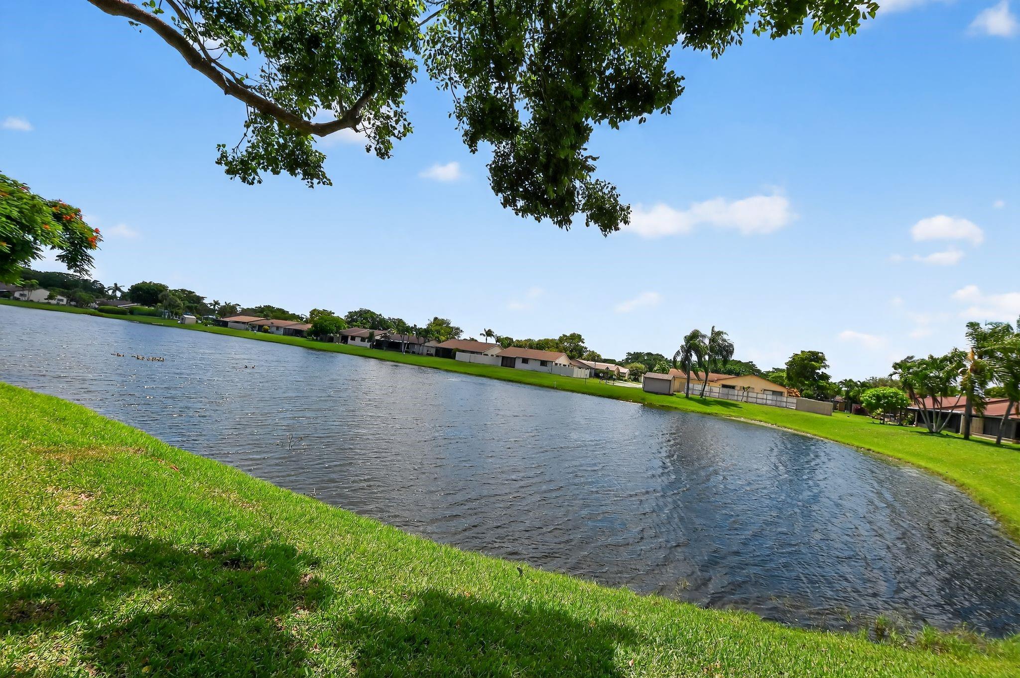 Homes for sale in Boynton Beach, FL | 35 Winchmore Ln #35, Boynton Beach, FL 33426 | MLS# F10520575