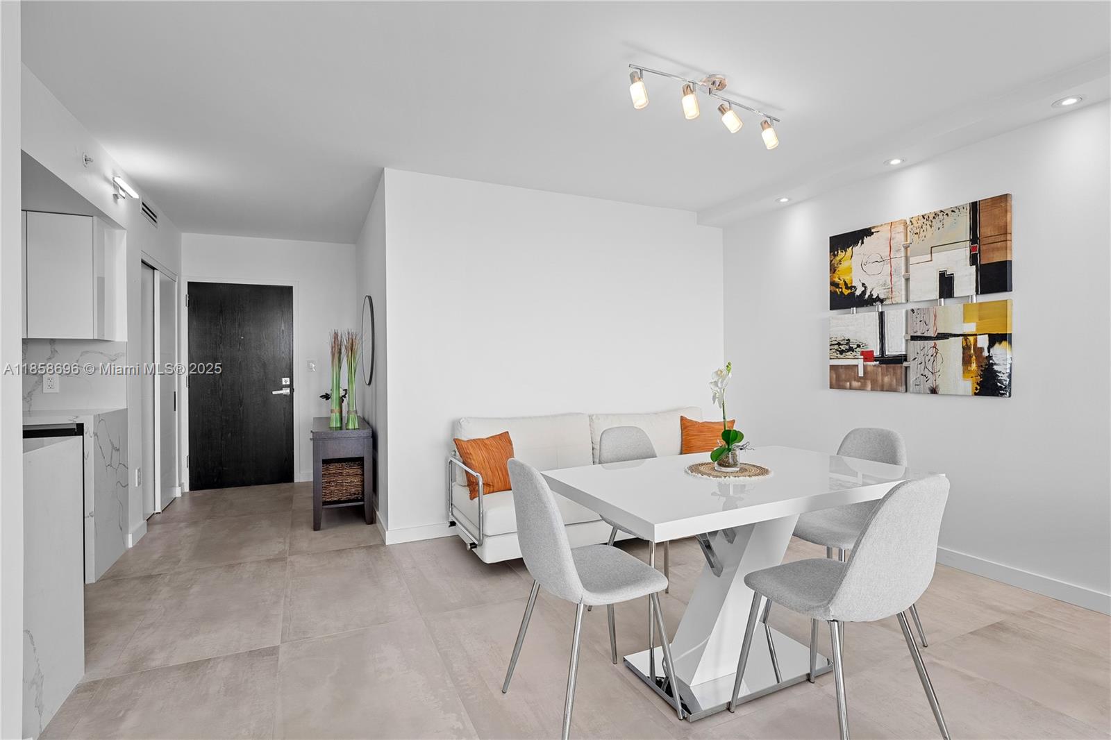 90 Alton Rd #2505, Miami Beach FL 33139