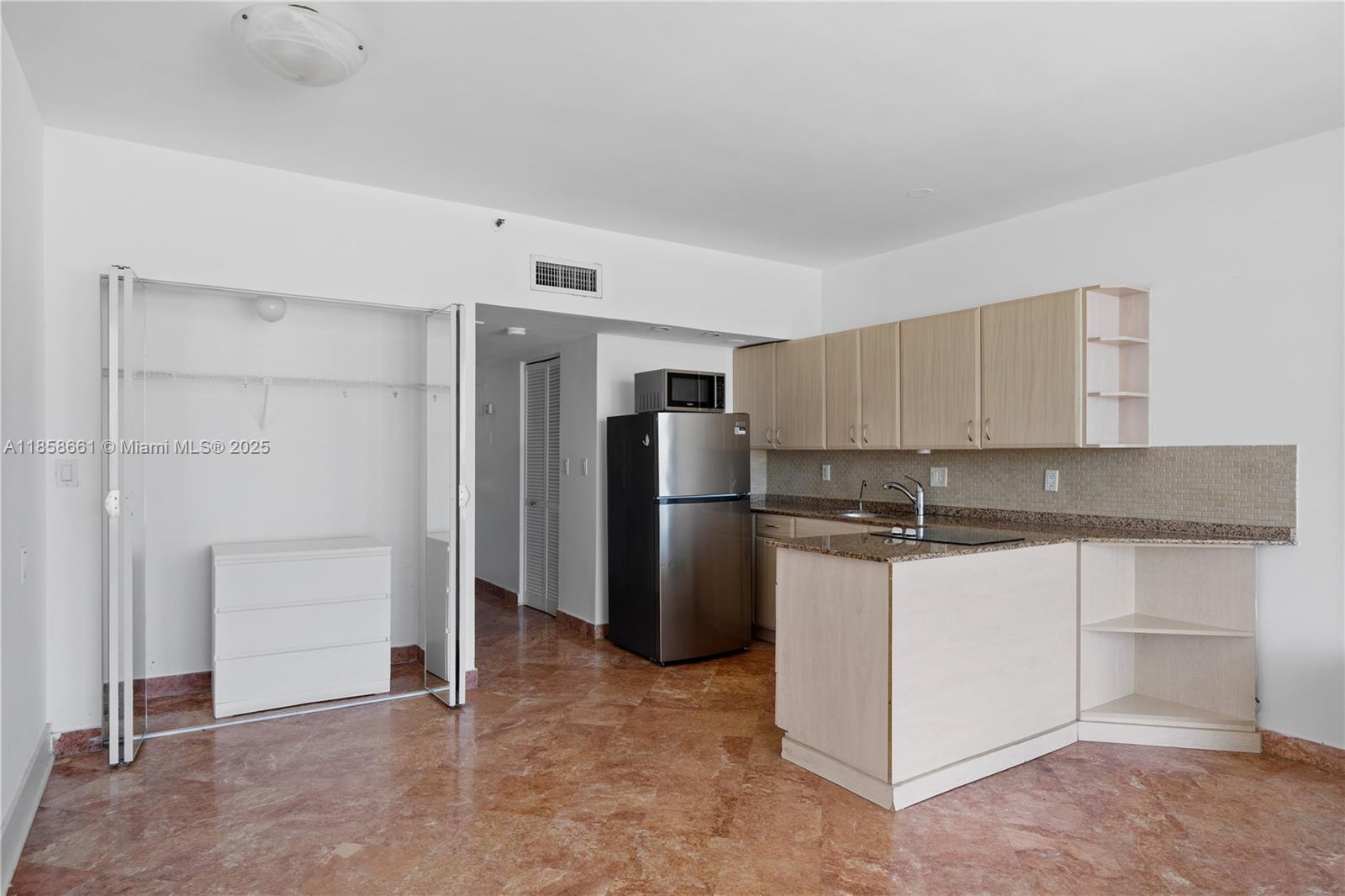 Property photo # 7