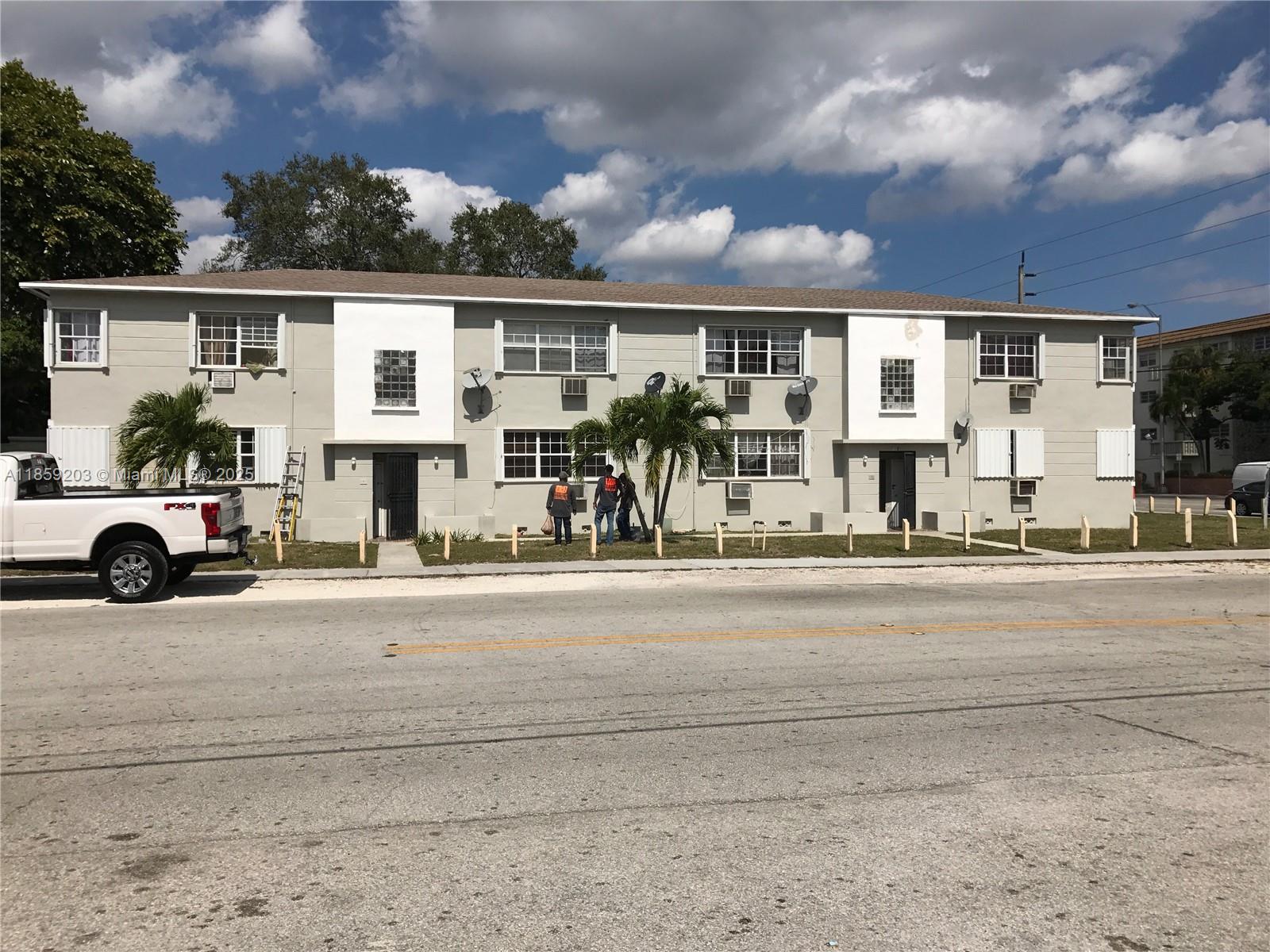 595 129th St Unit , North Miami, Florida 33161