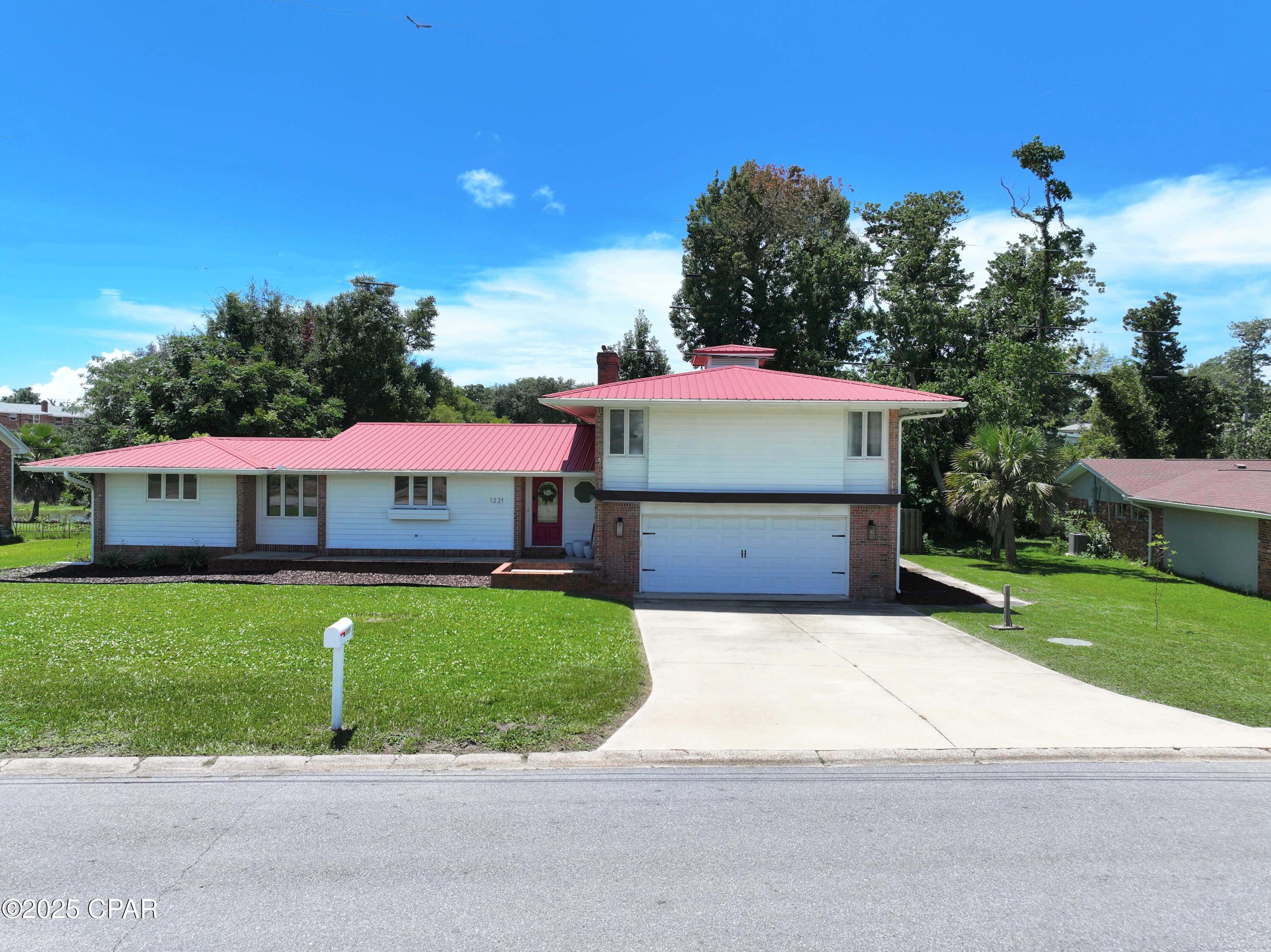 Image 2 For 1221 Marie Ann Boulevard