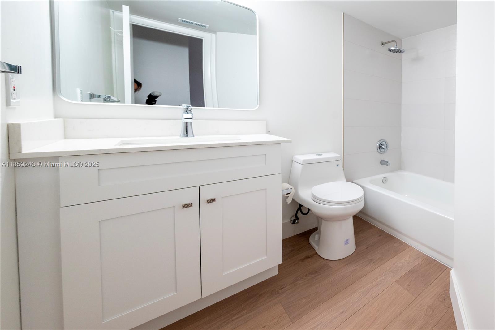 Property photo # 4
