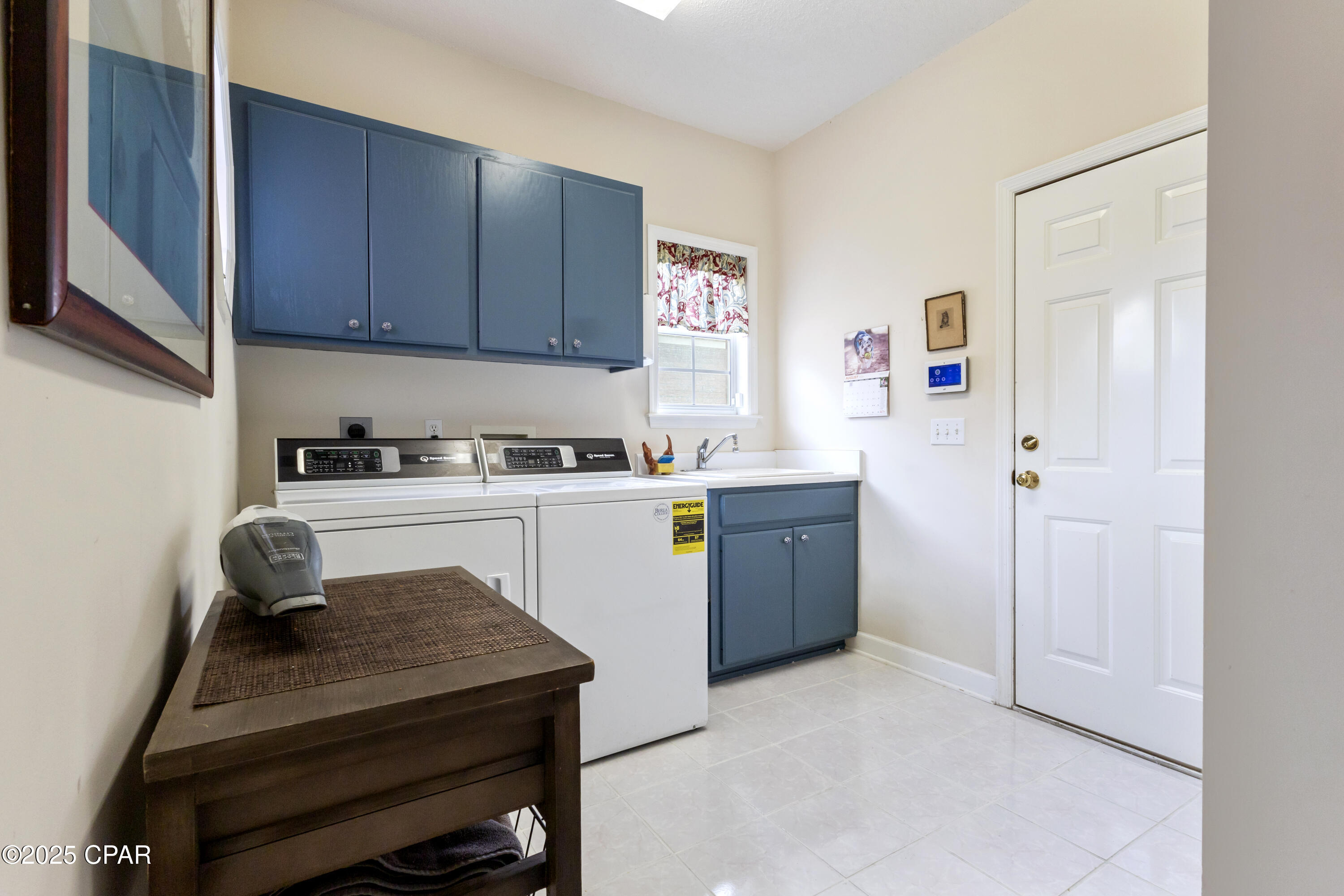 Image 12 For 203 Harrison Place