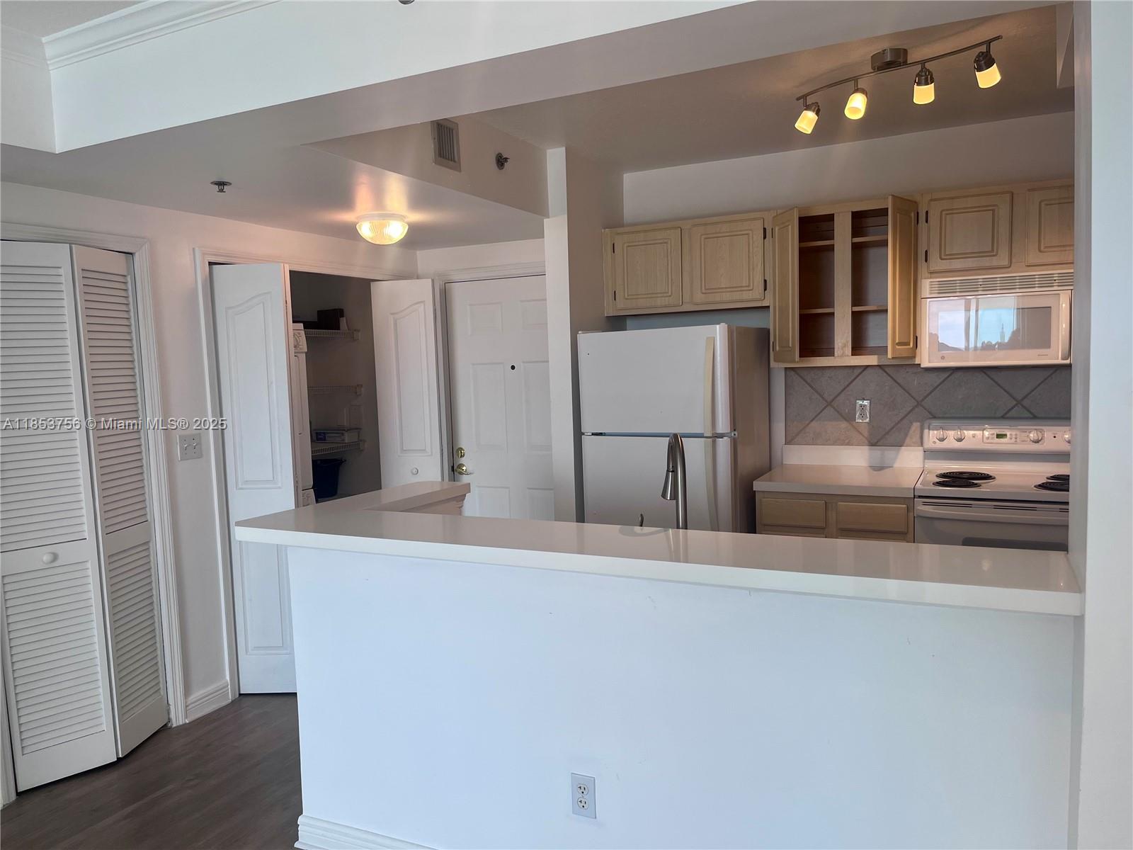 Property photo # 9