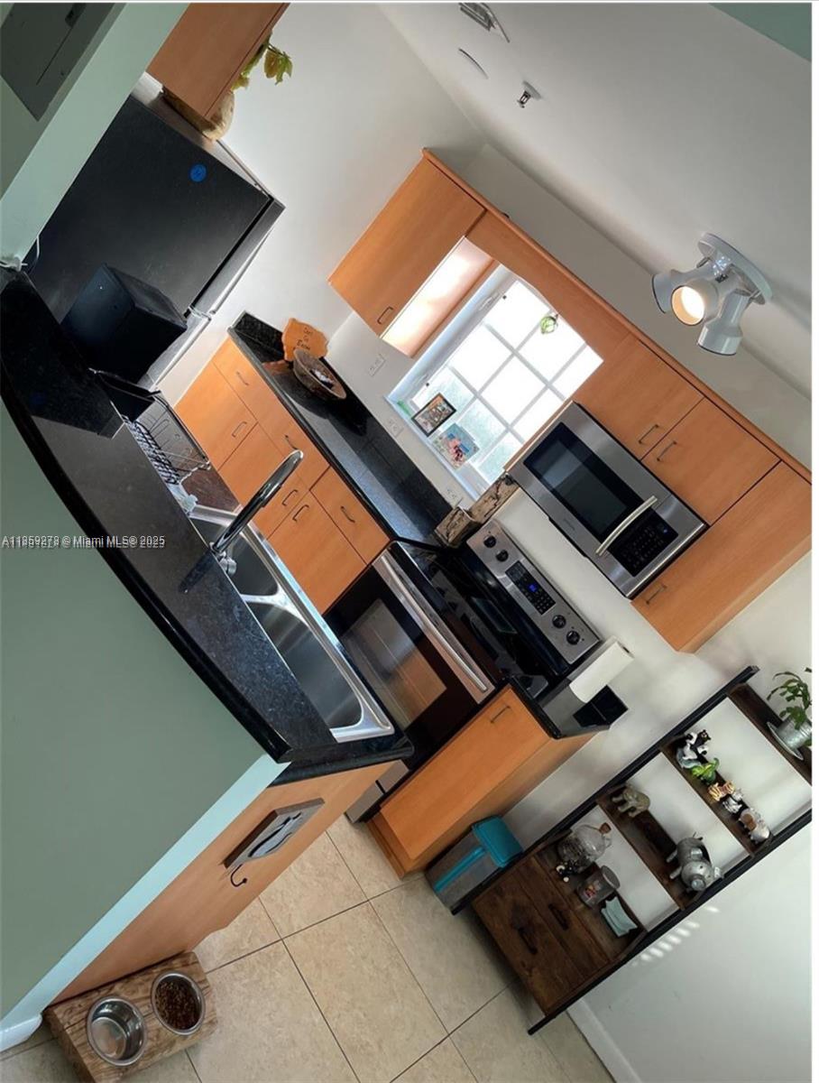 Property photo # 7