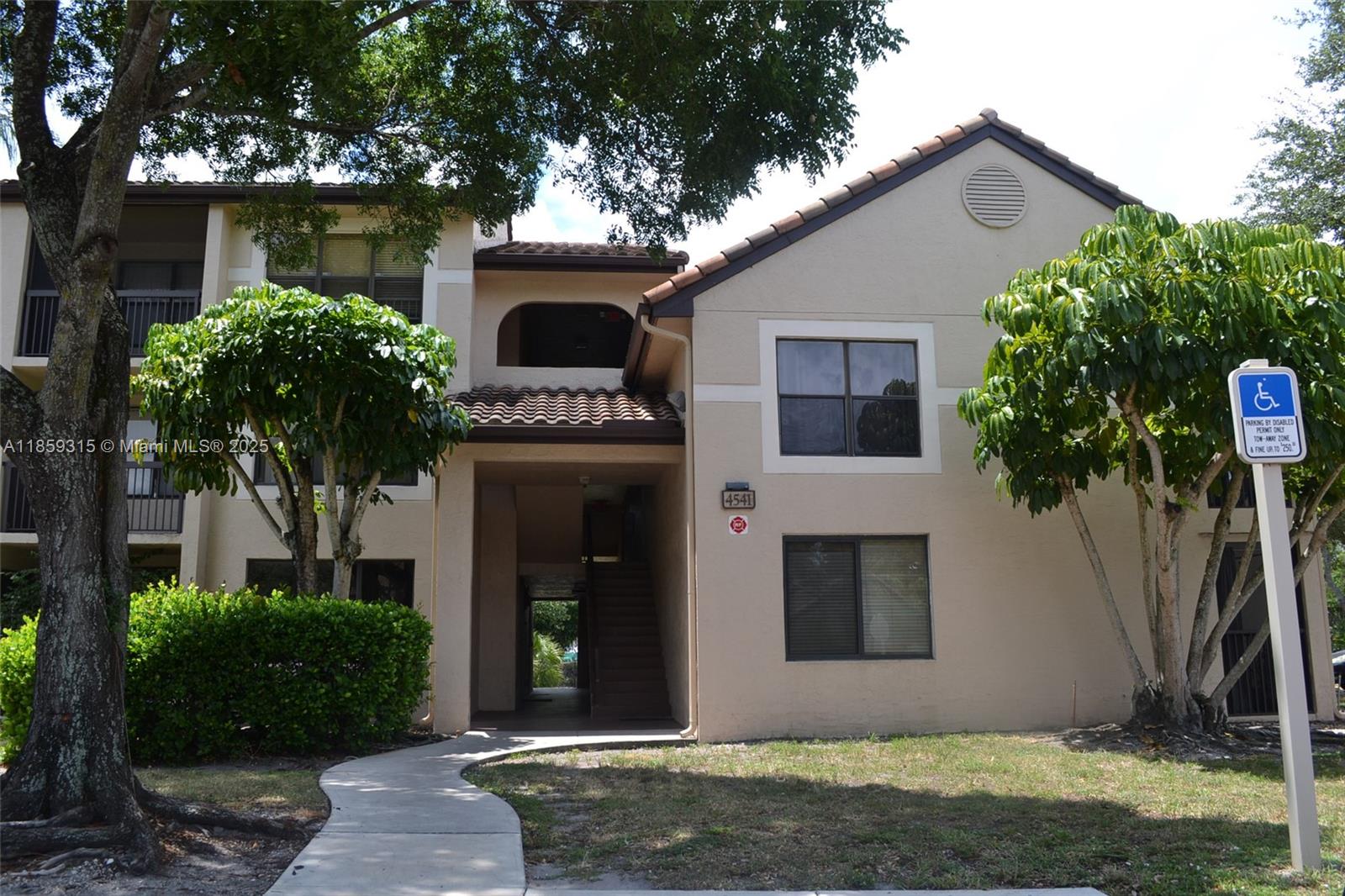 Property photo # 0