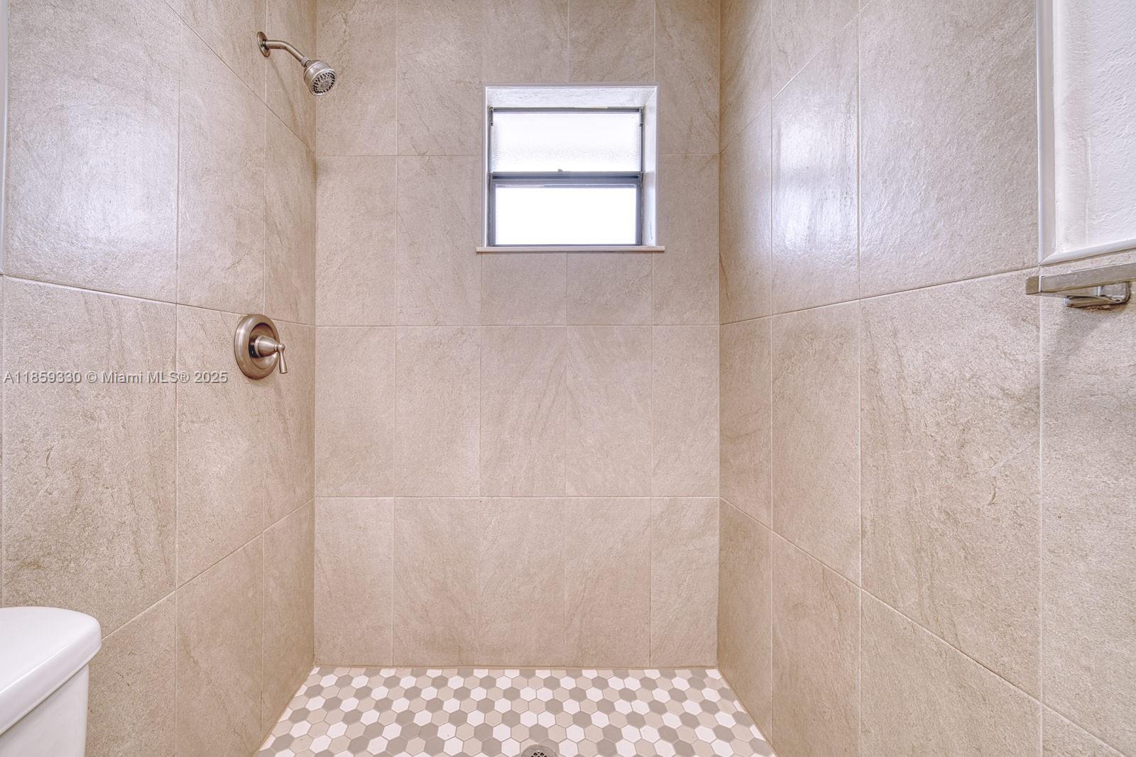 720 NE 1st Pl 2